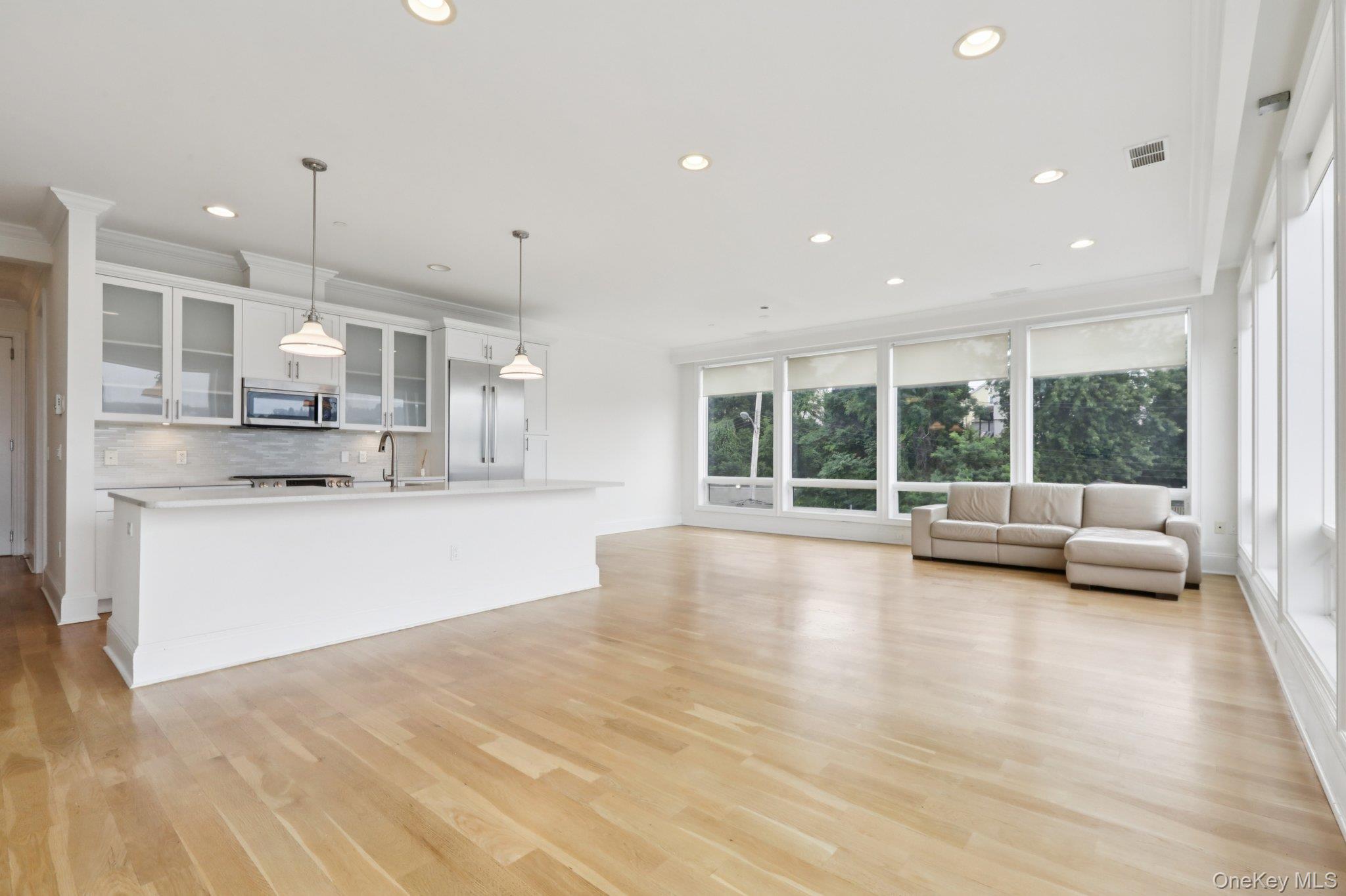 11 River Street Unit: 201