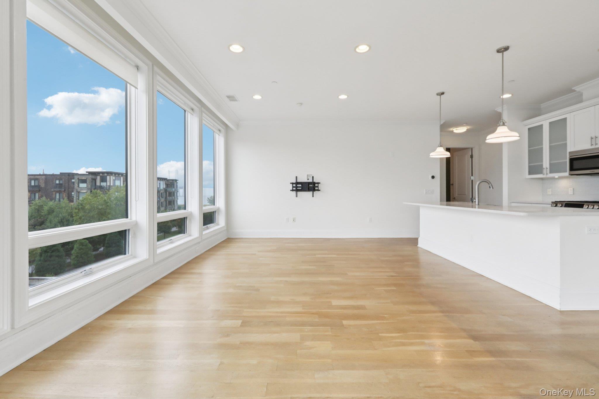 11 River Street Unit: 201