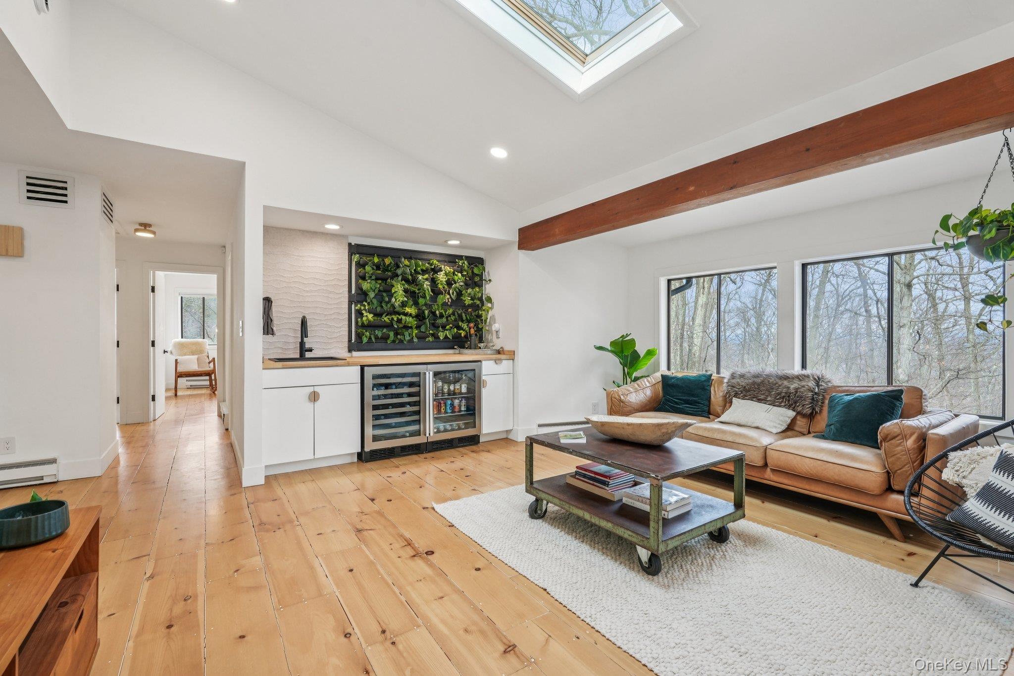 4 Mountain Brook Road