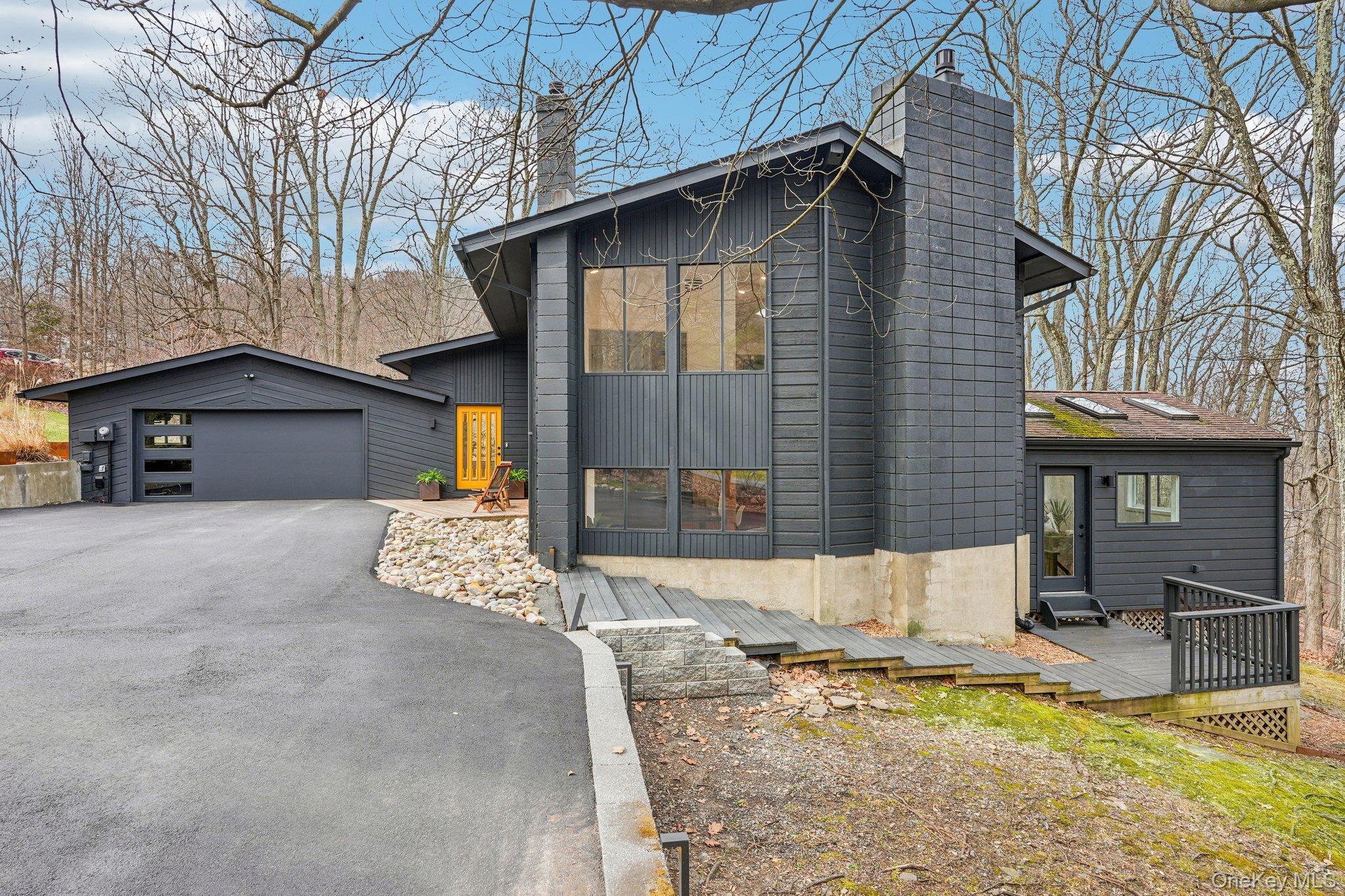 4 Mountain Brook Road