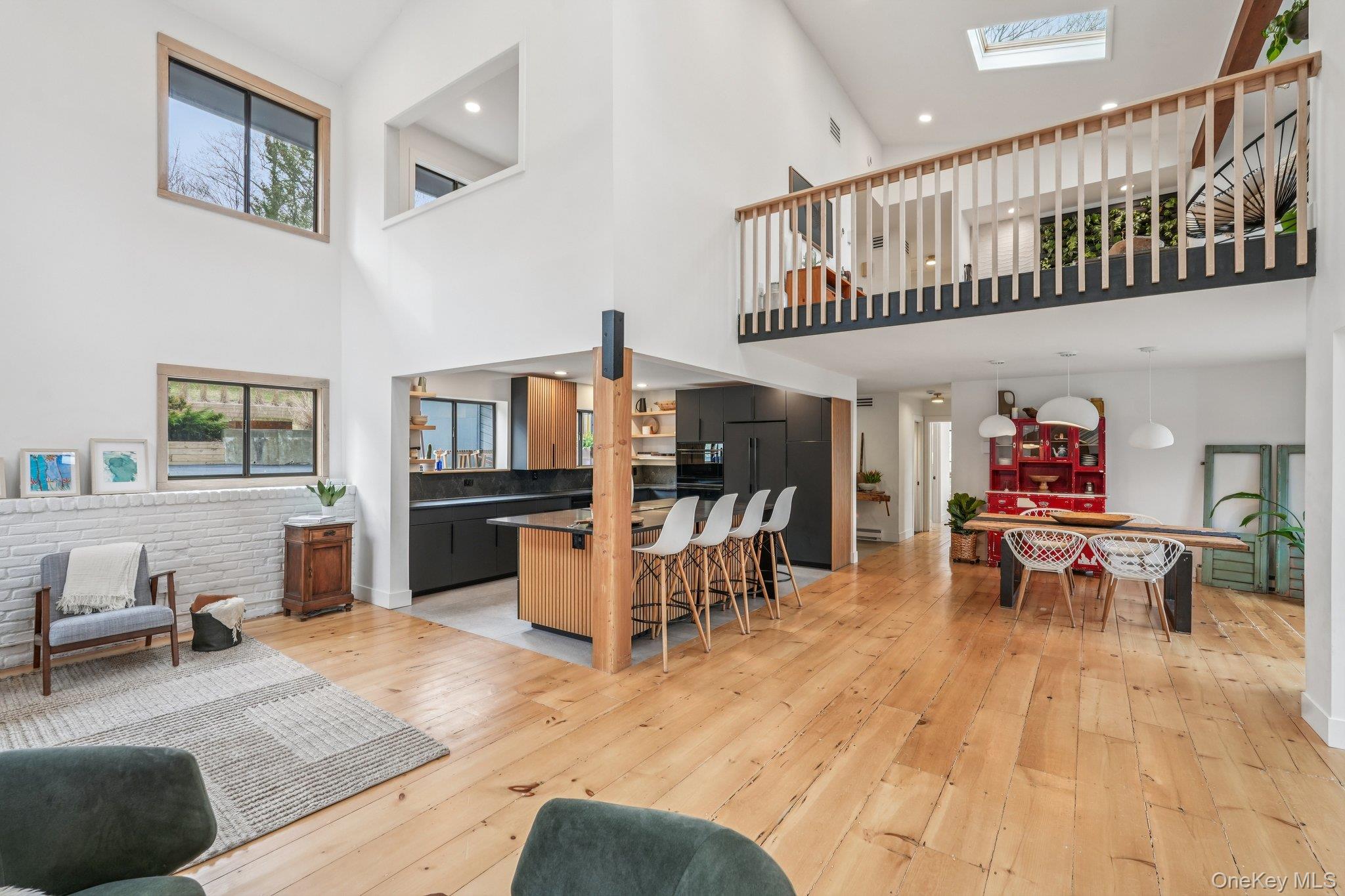 4 Mountain Brook Road