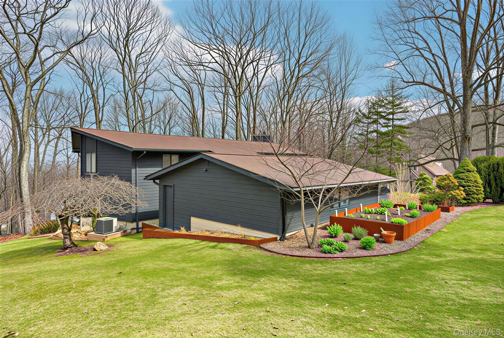 4 Mountain Brook Road