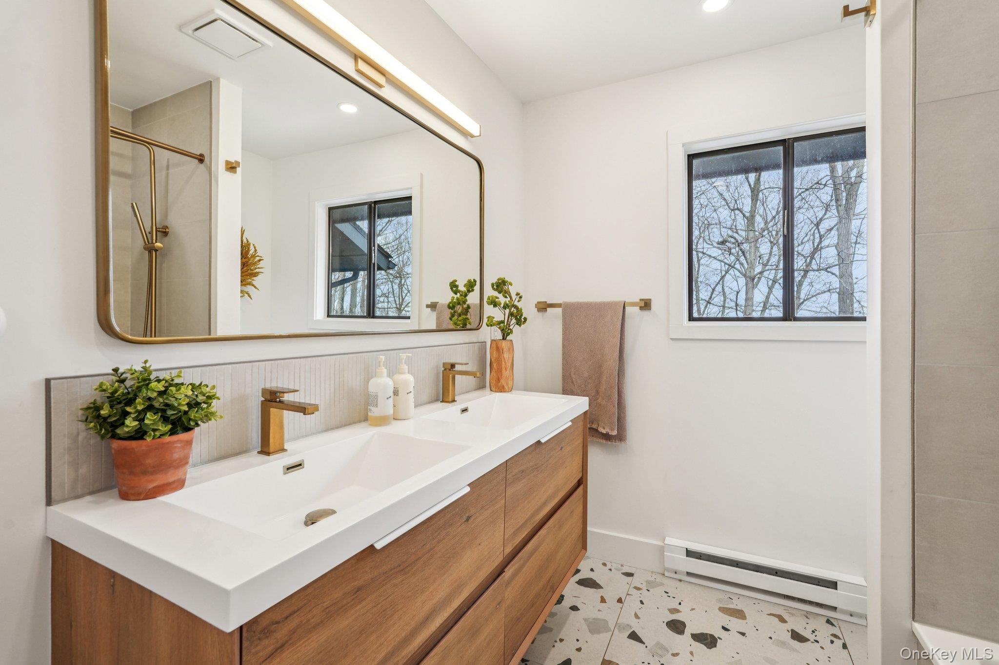 4 Mountain Brook Road