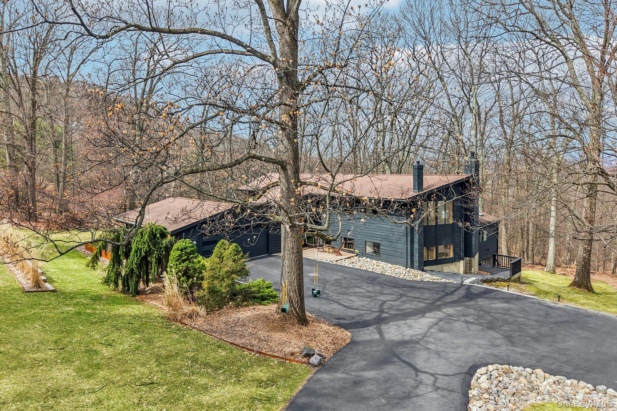 4 Mountain Brook Road
