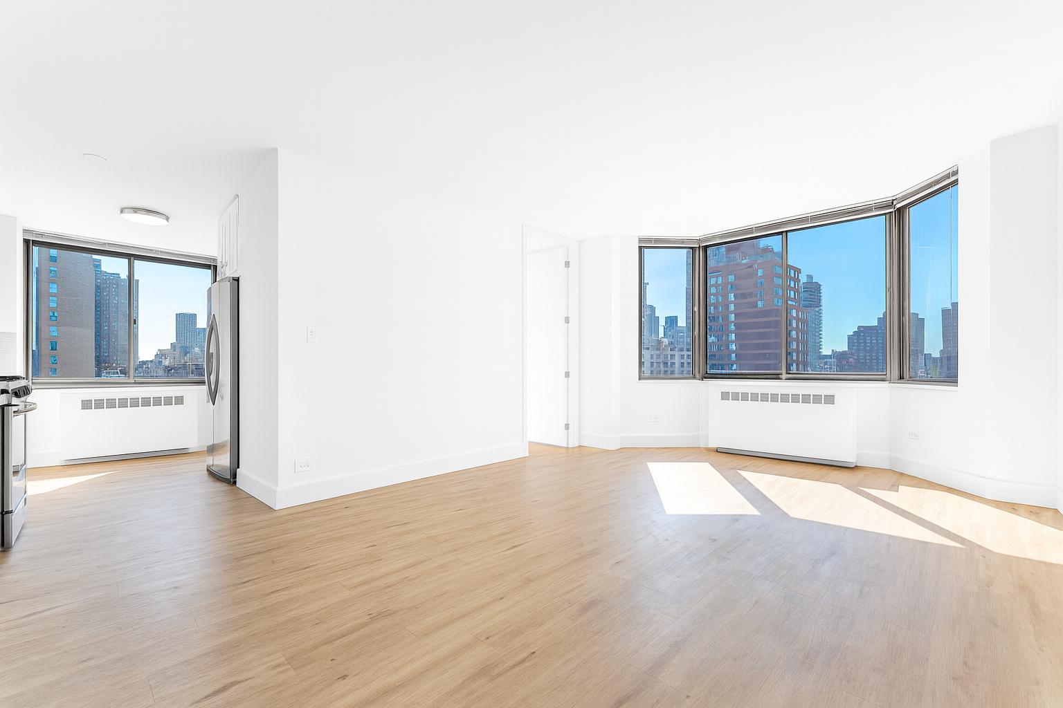 1735 York Avenue 18G
