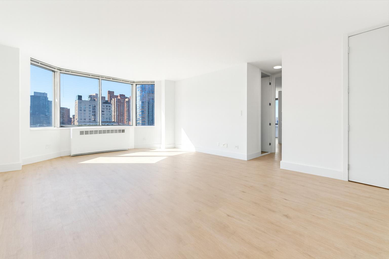 1735 York Avenue 18G