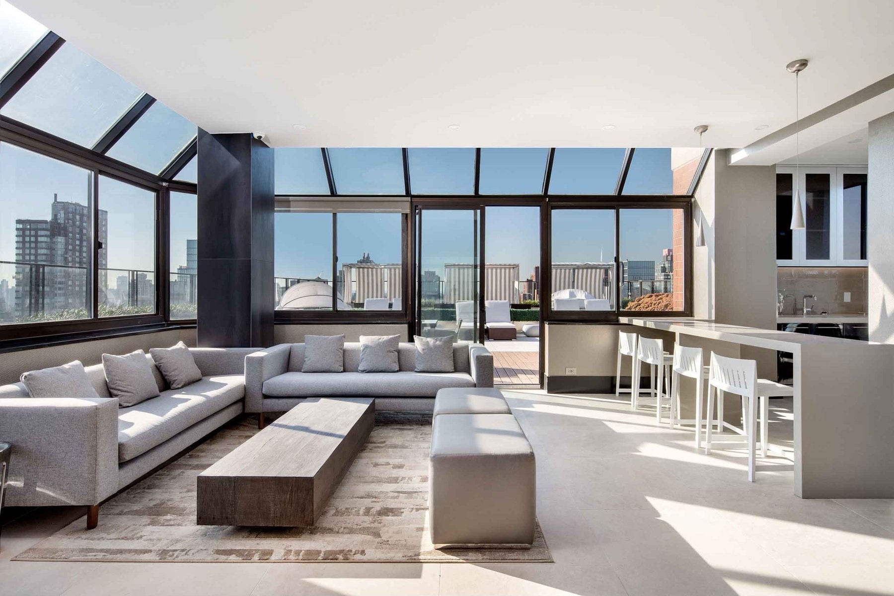1735 York Avenue 18G