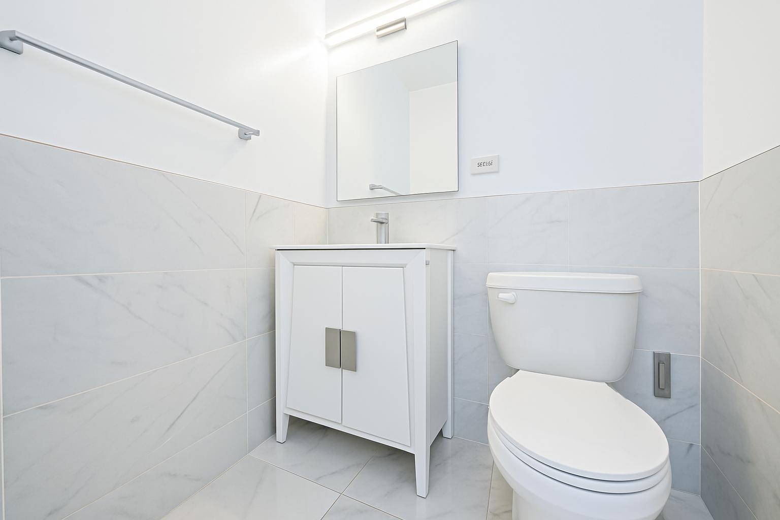 1735 York Avenue 18G