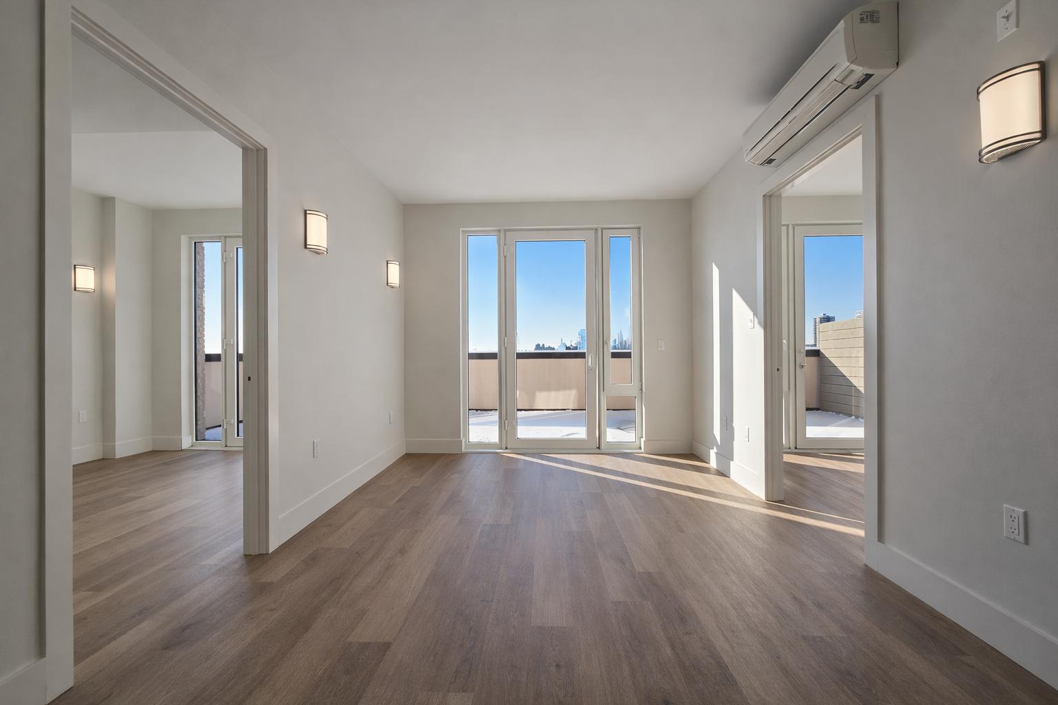 91 Bruckner Boulevard PH710