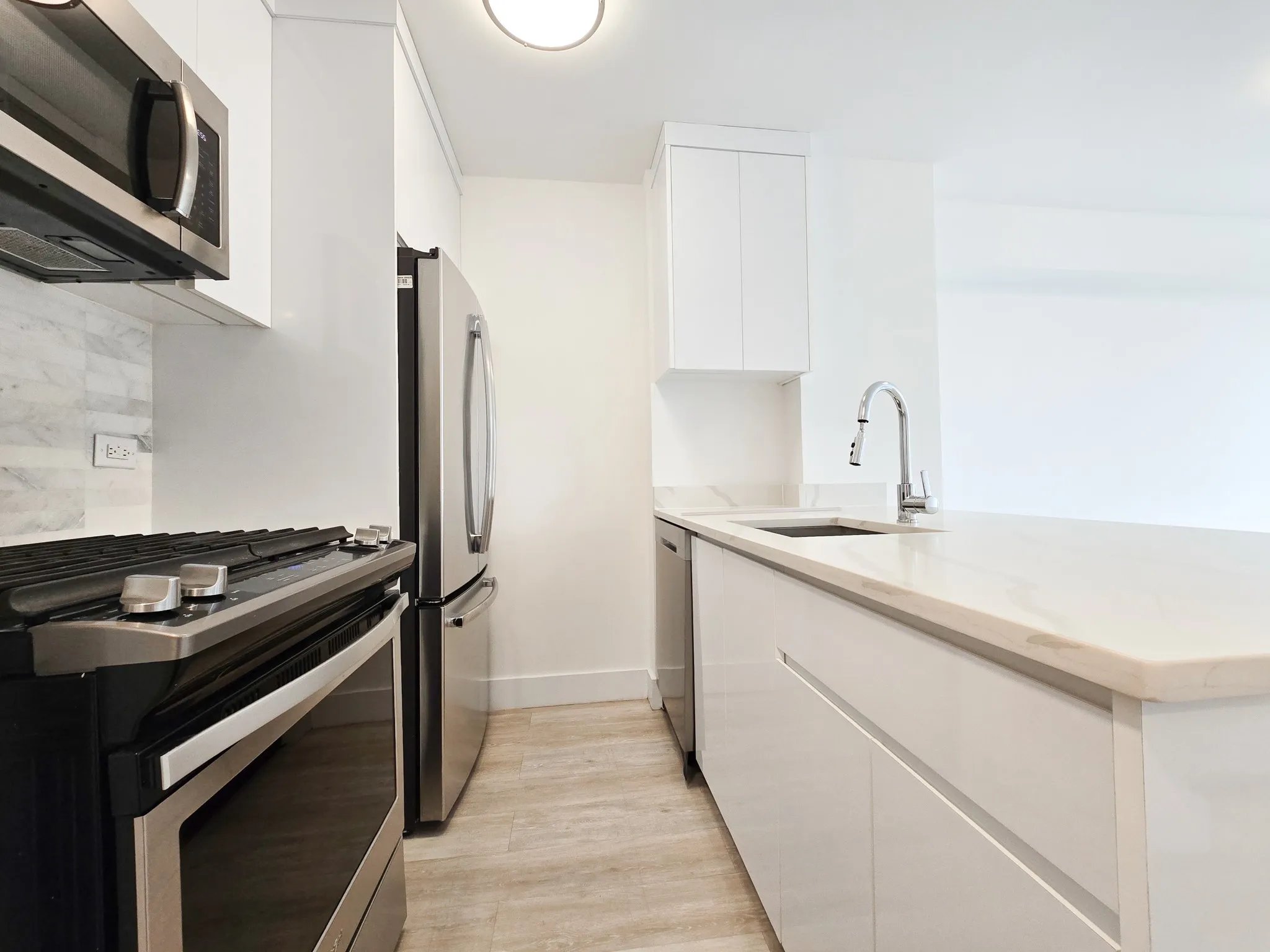 1735 York Avenue 24E