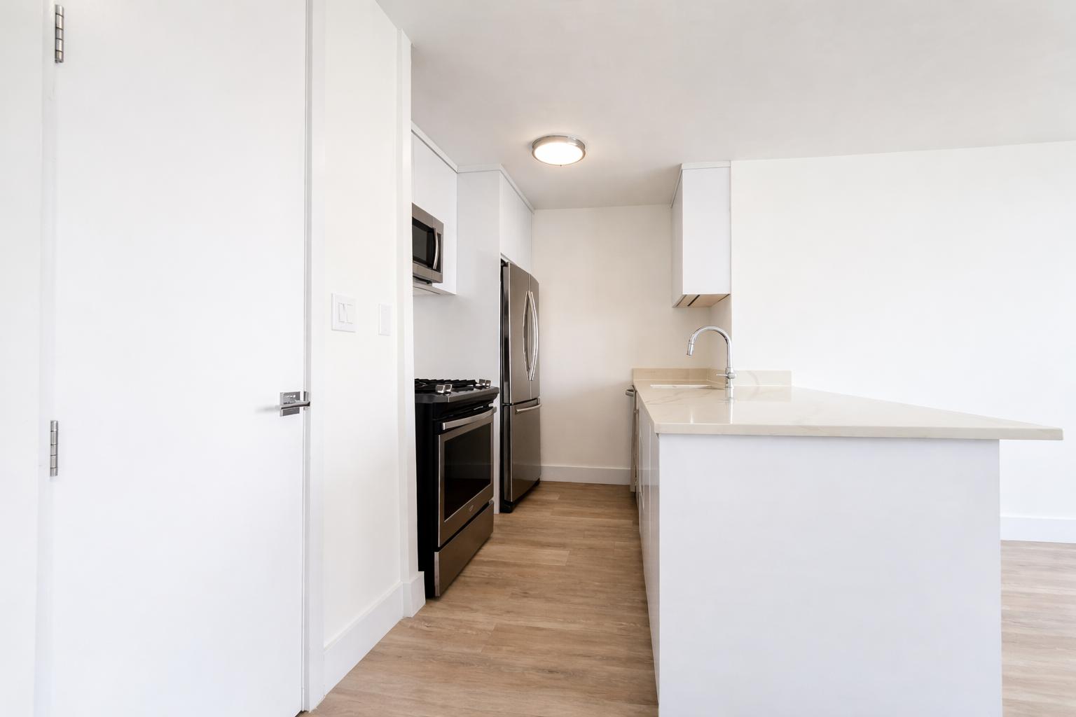1735 York Avenue 21H