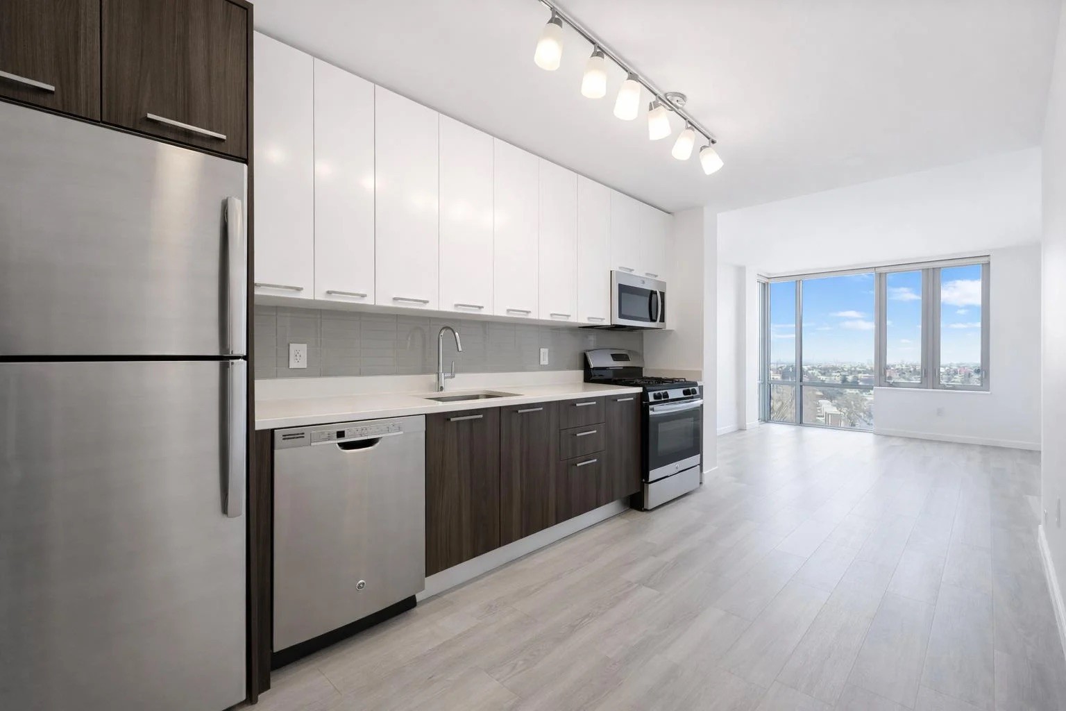 1524 Sheepshead Bay Road 9H