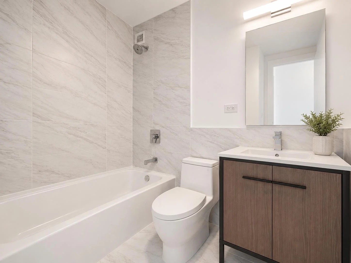 1735 York Avenue 33D
