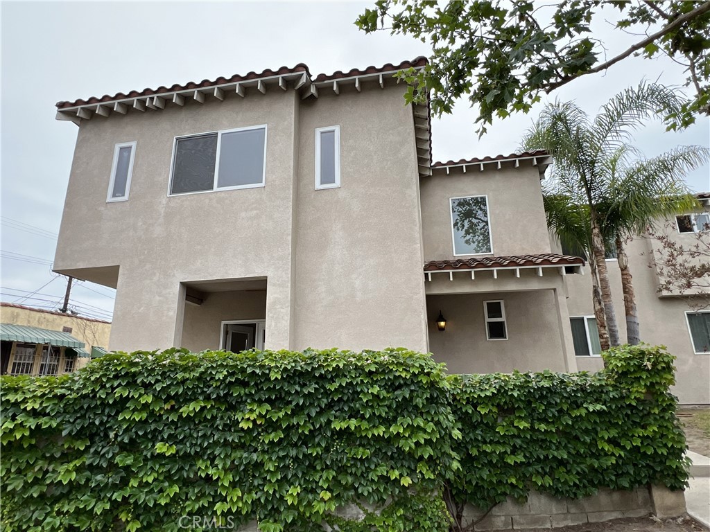 1100 S Highland
