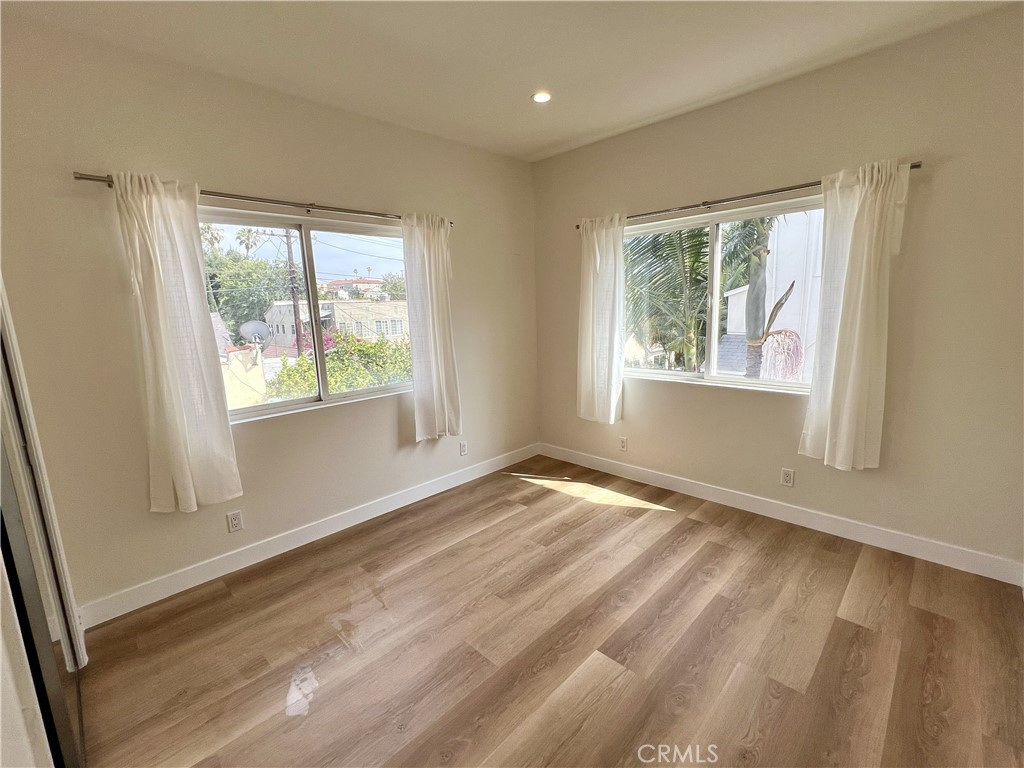 1100 S Highland
