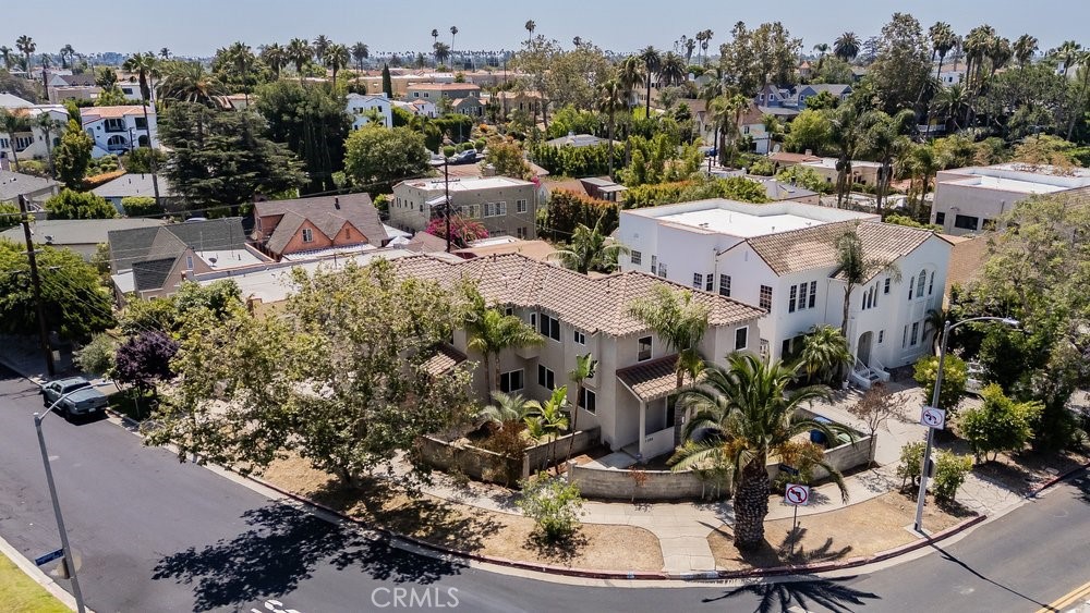 1100 S Highland