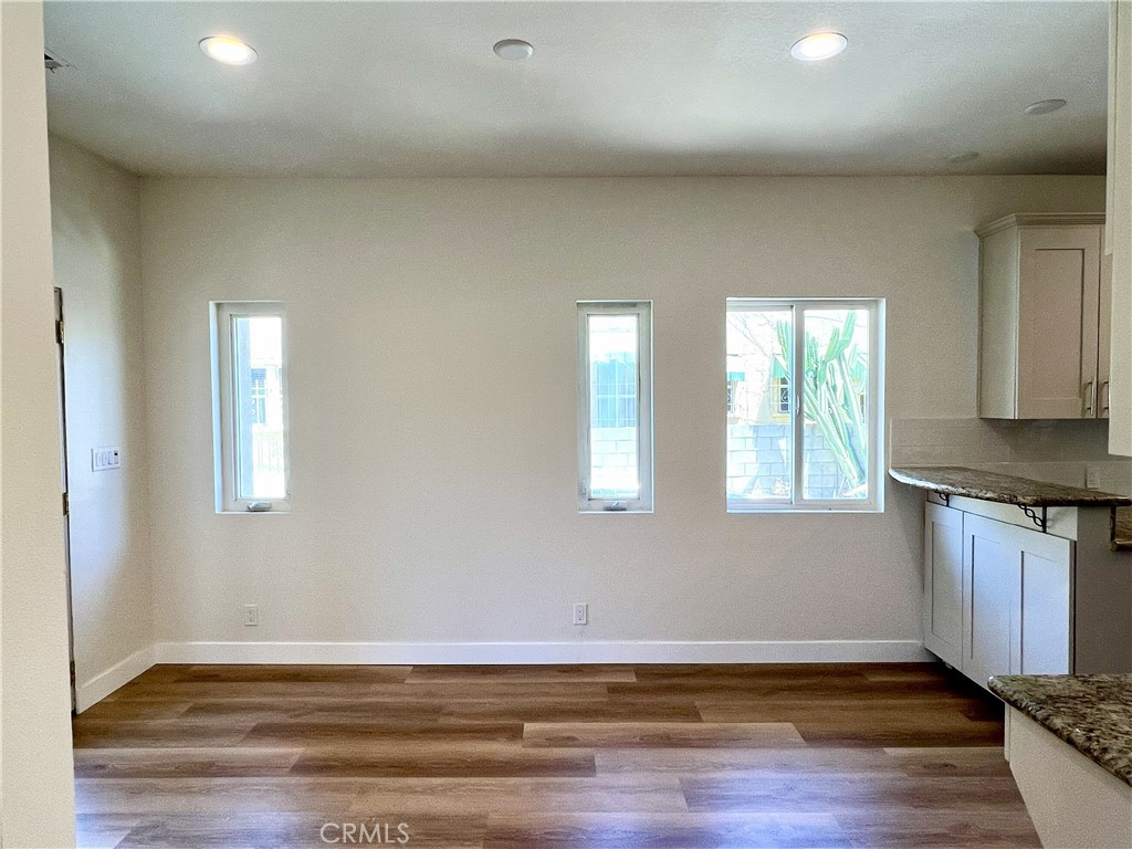1100 S Highland