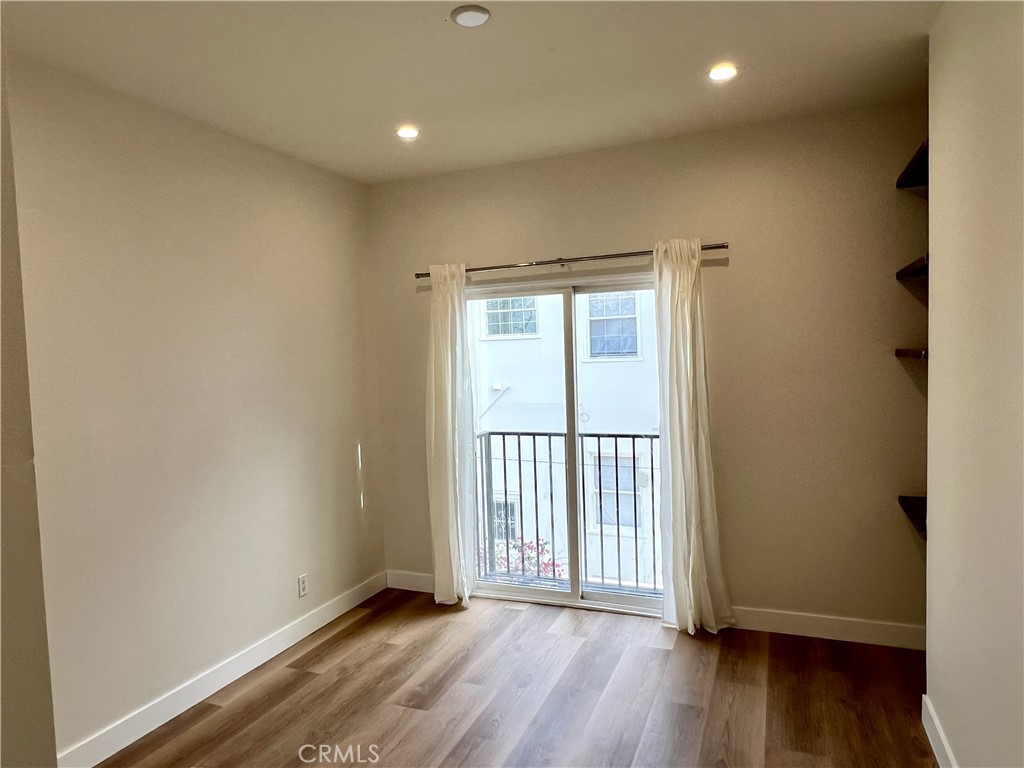 1100 S Highland