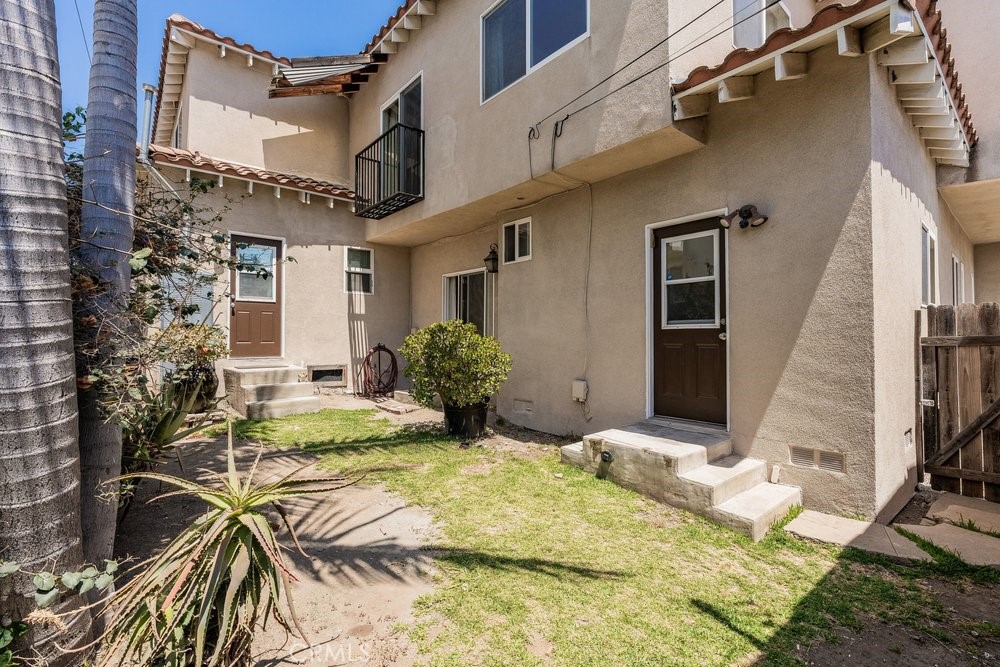 1100 S Highland