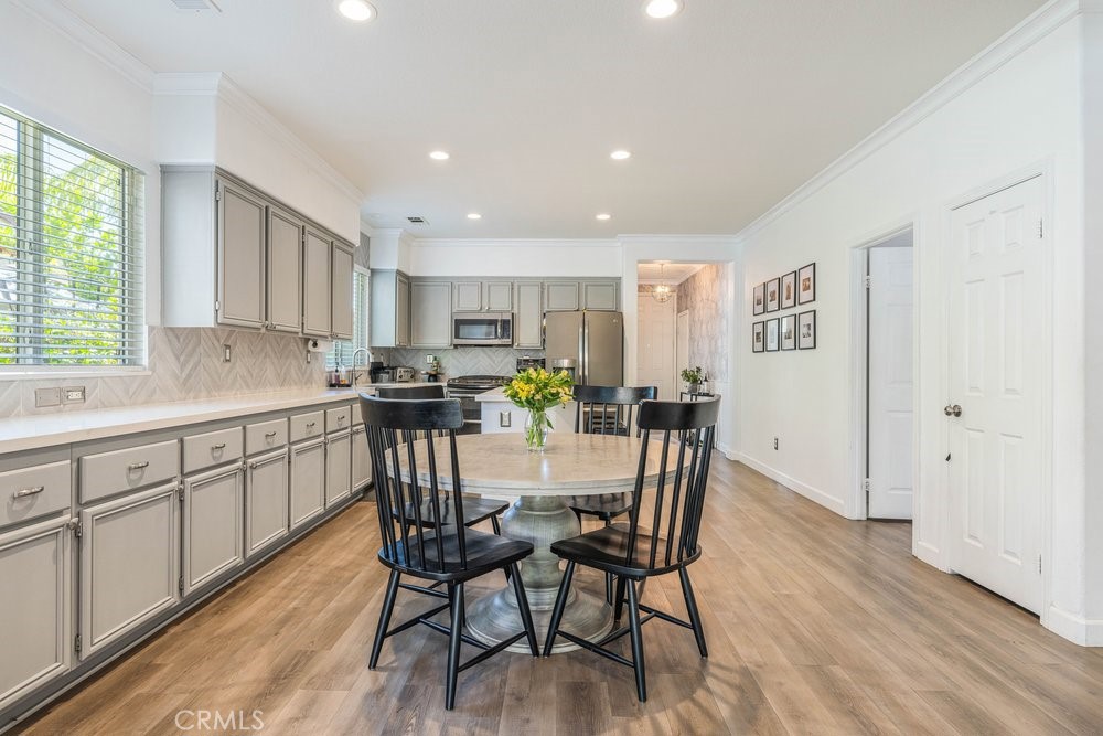 28318 Roman Court