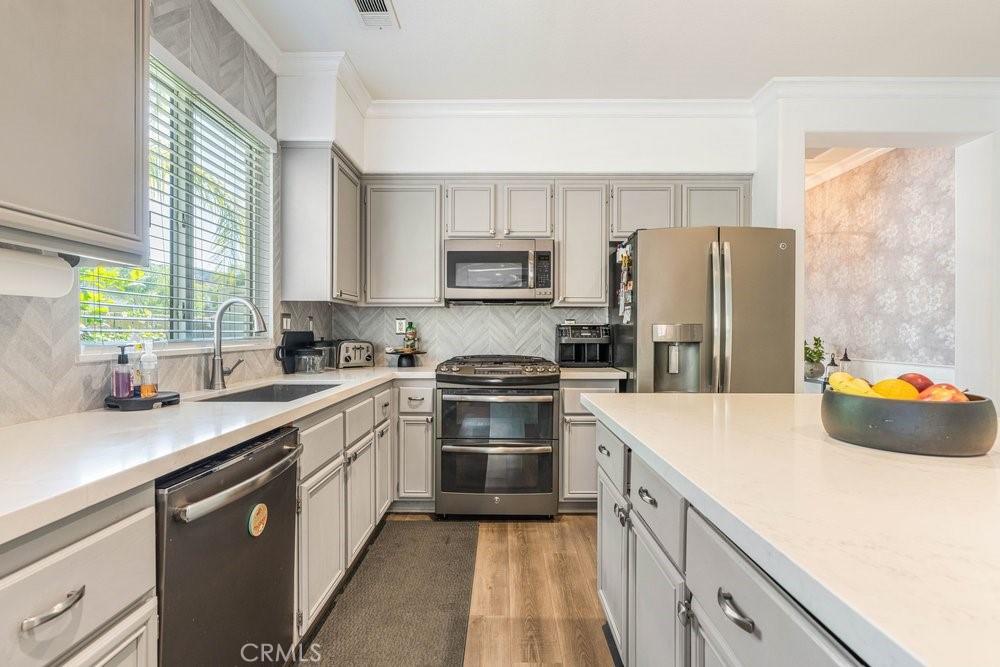 28318 Roman Court