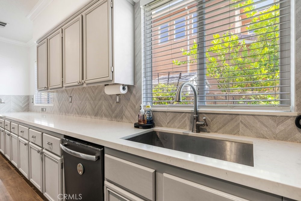 28318 Roman Court