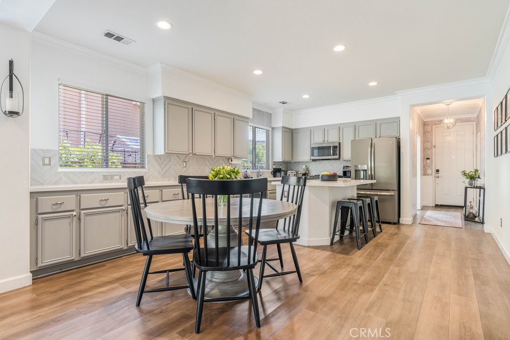 28318 Roman Court