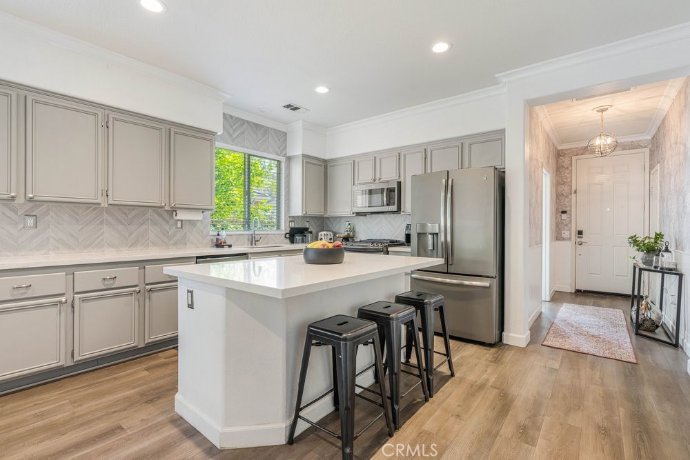 28318 Roman Court
