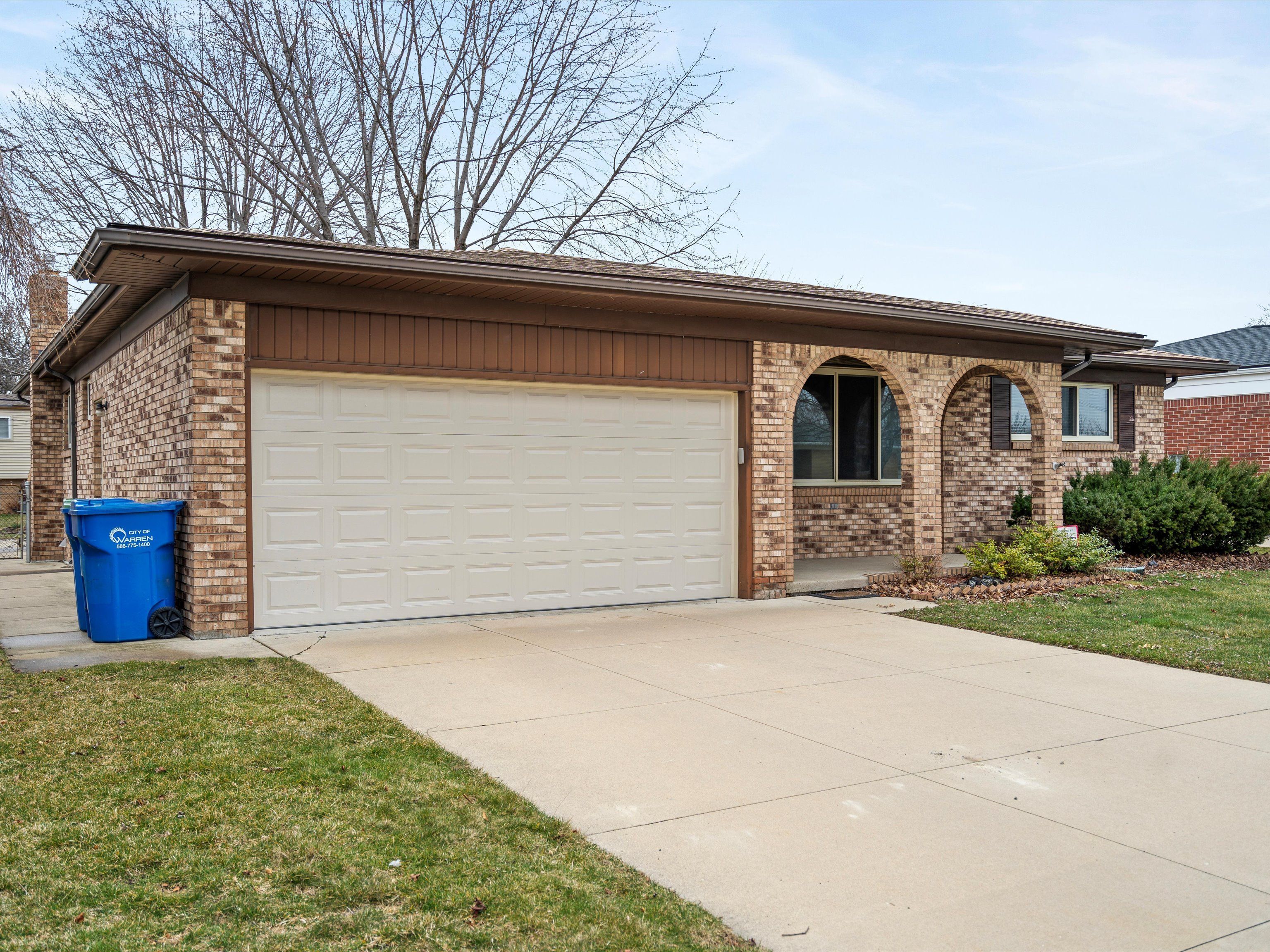 32711 RUGBY Drive