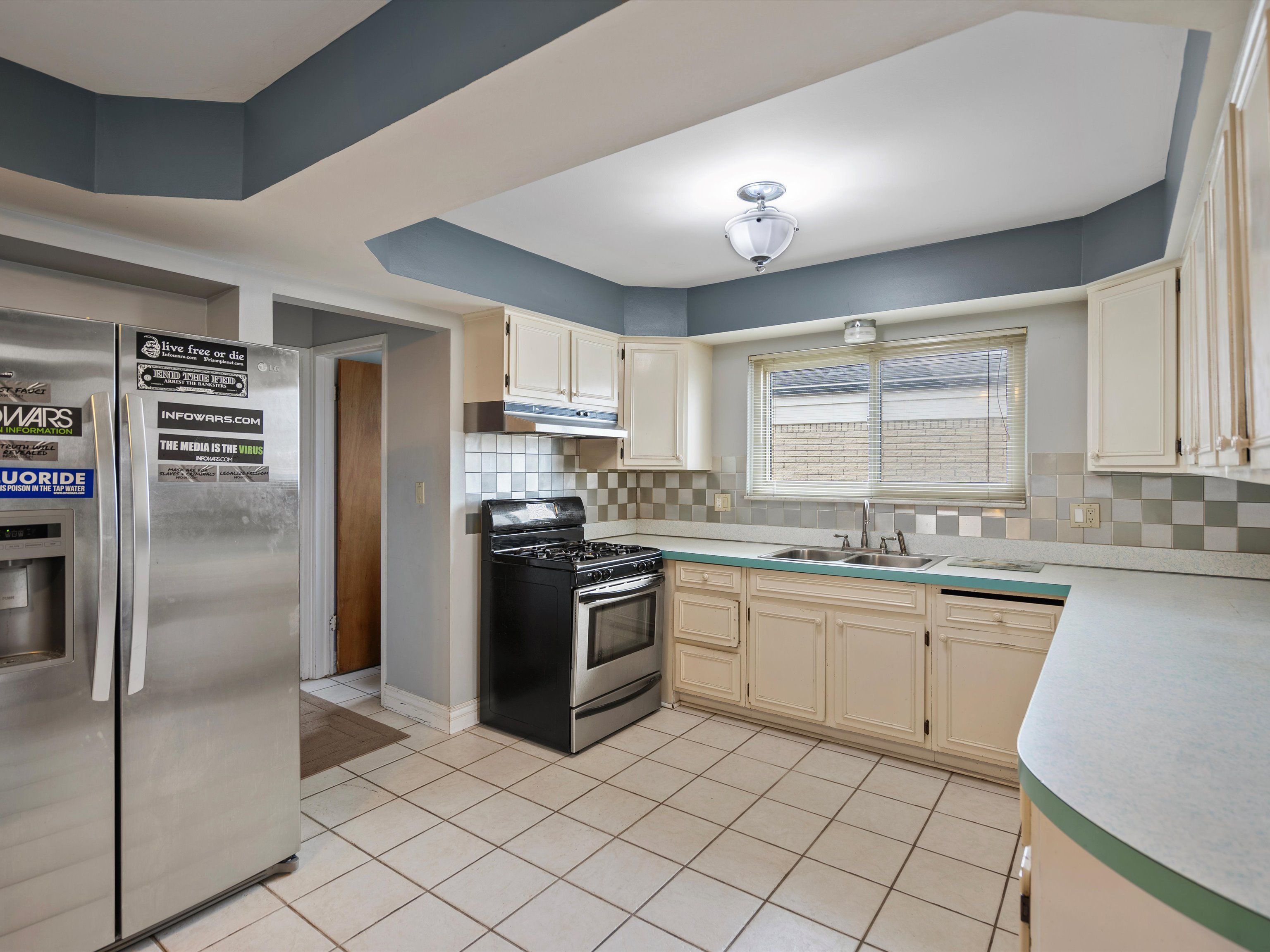 32711 RUGBY Drive
