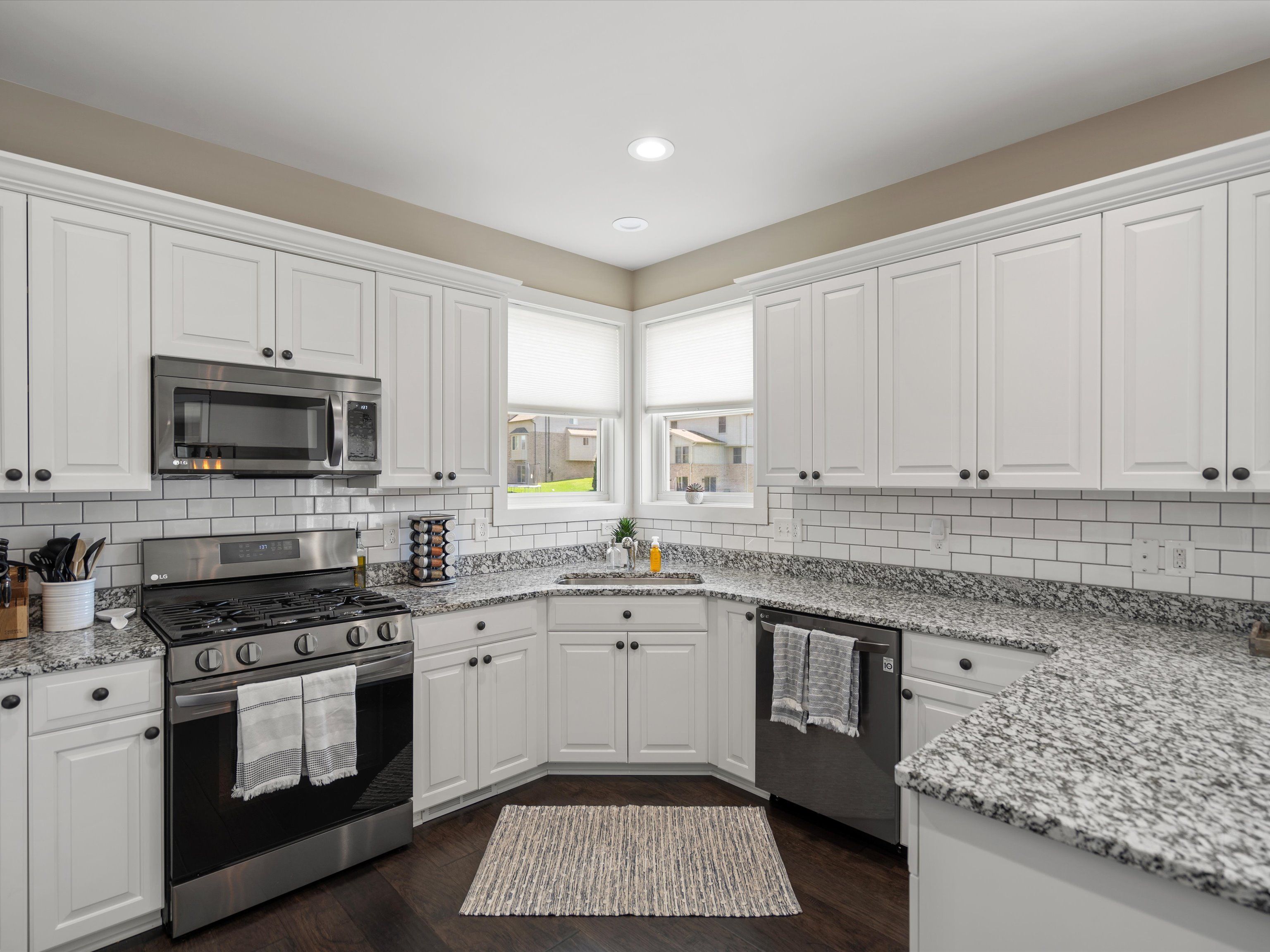 6179 FOXFIRE Circle