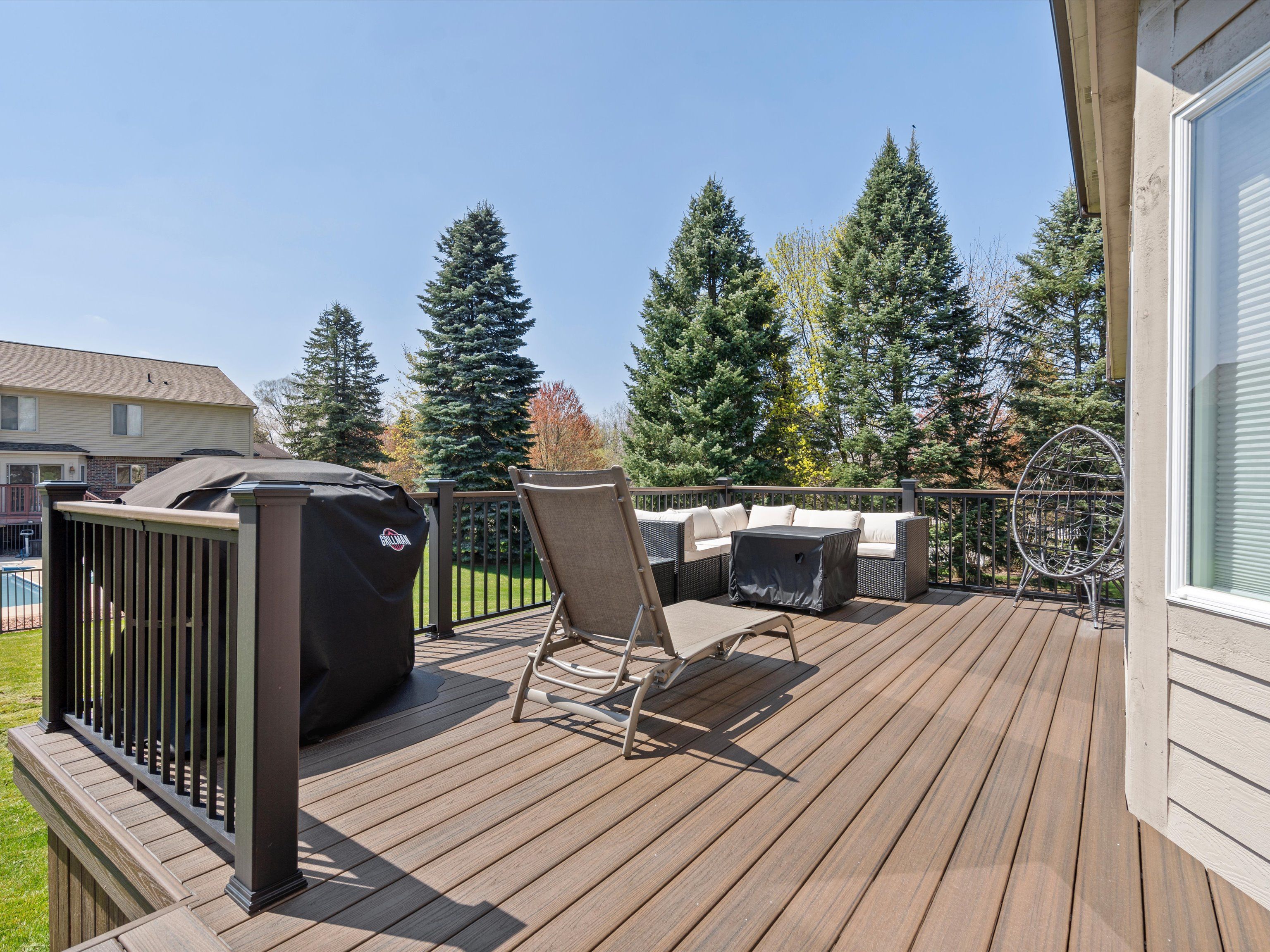 6179 FOXFIRE Circle