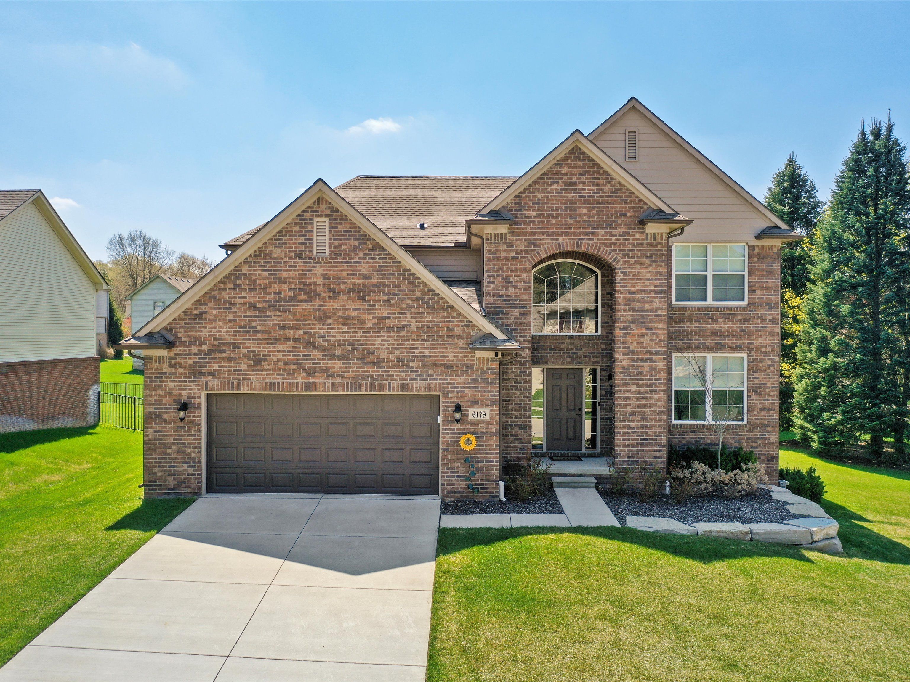 6179 FOXFIRE Circle