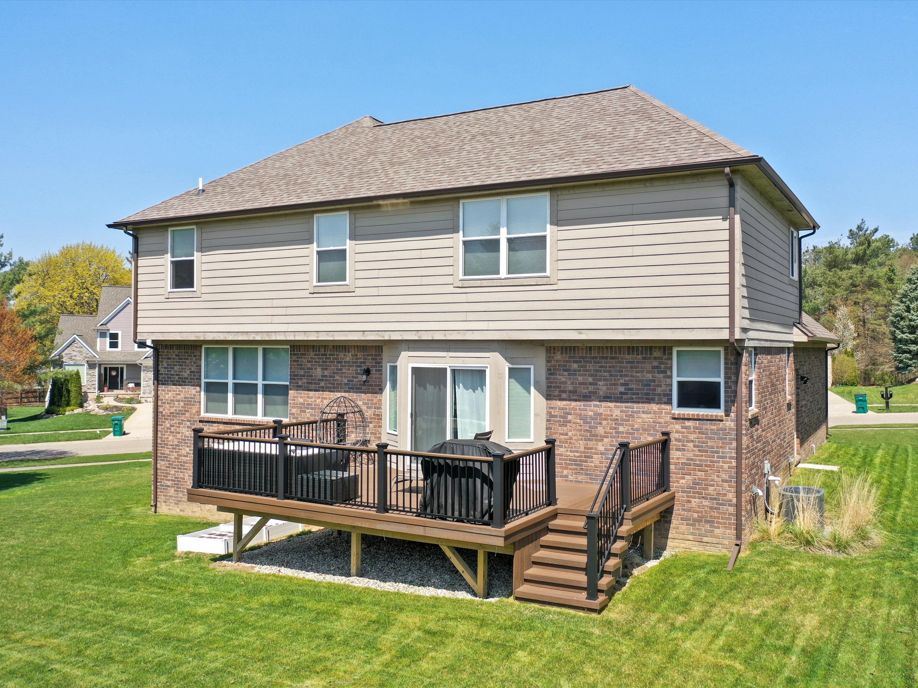 6179 FOXFIRE Circle