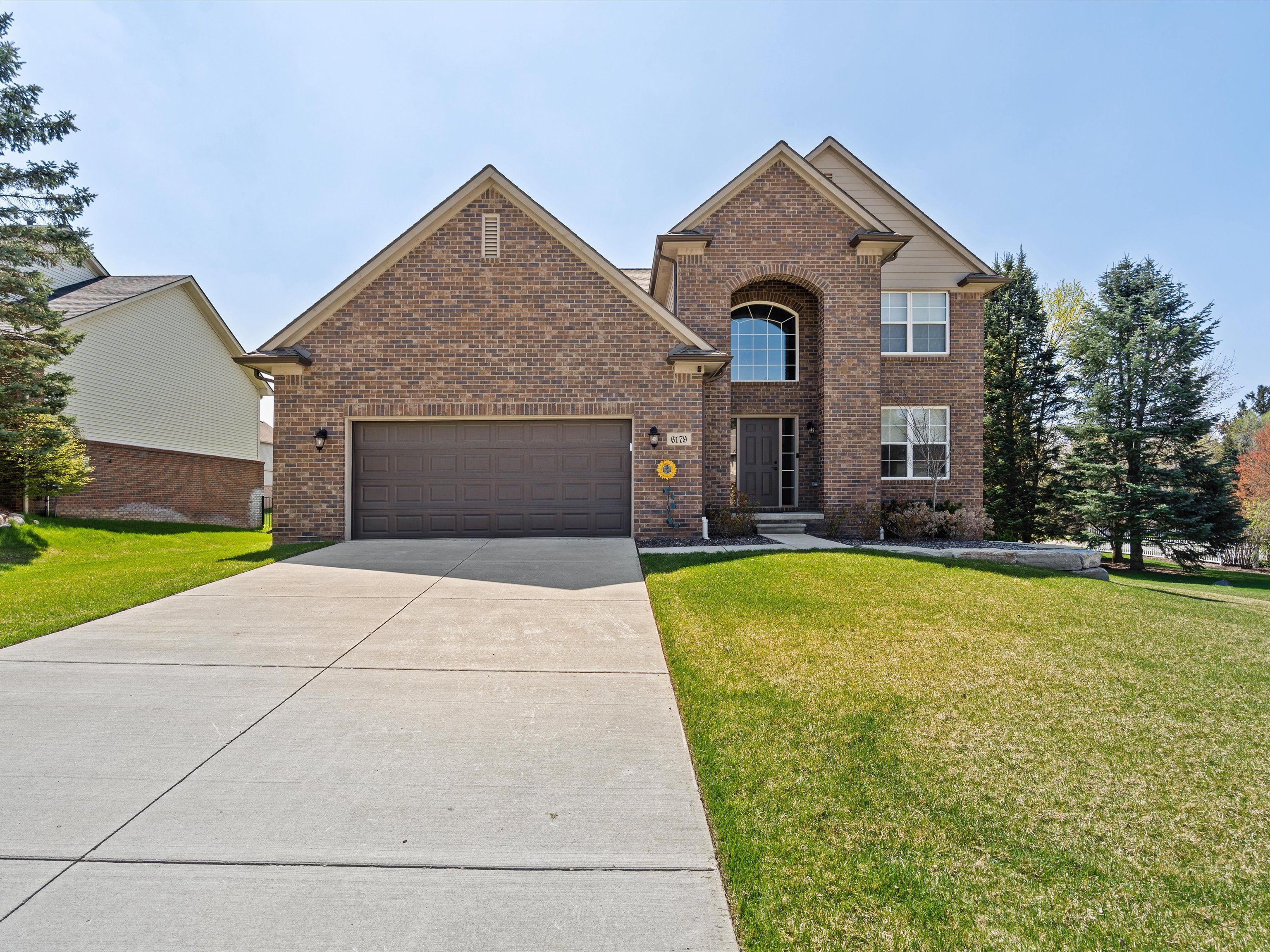 6179 FOXFIRE Circle