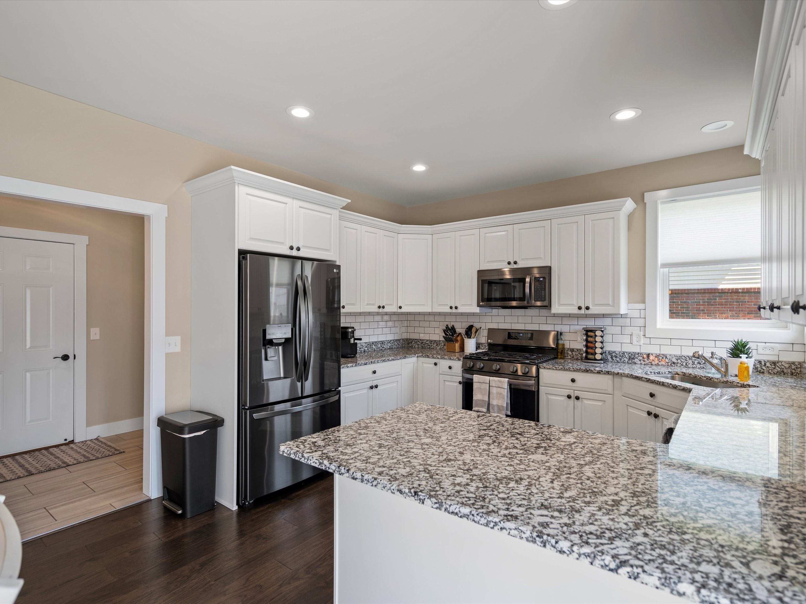 6179 FOXFIRE Circle