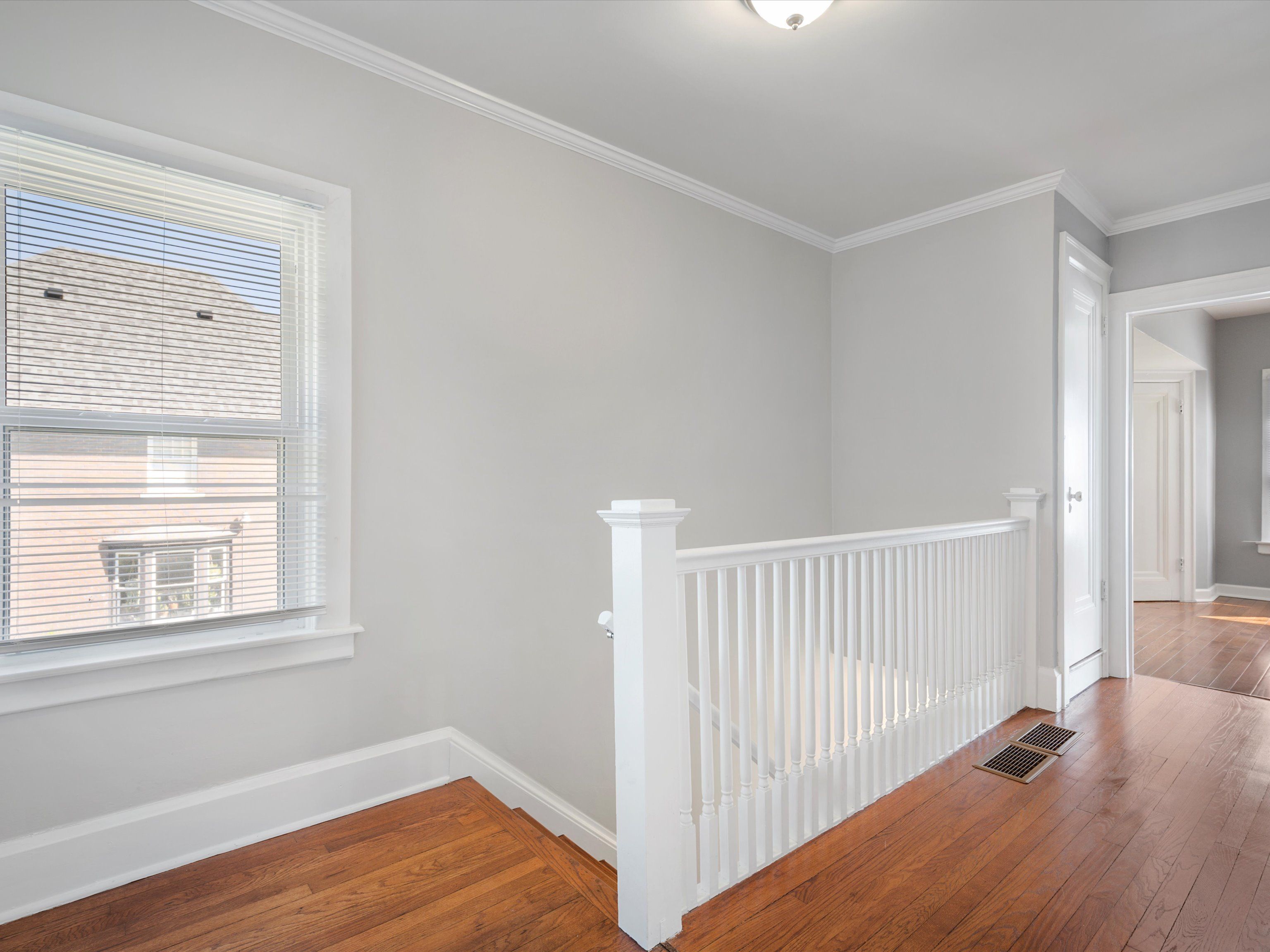 779 W GRAND Boulevard