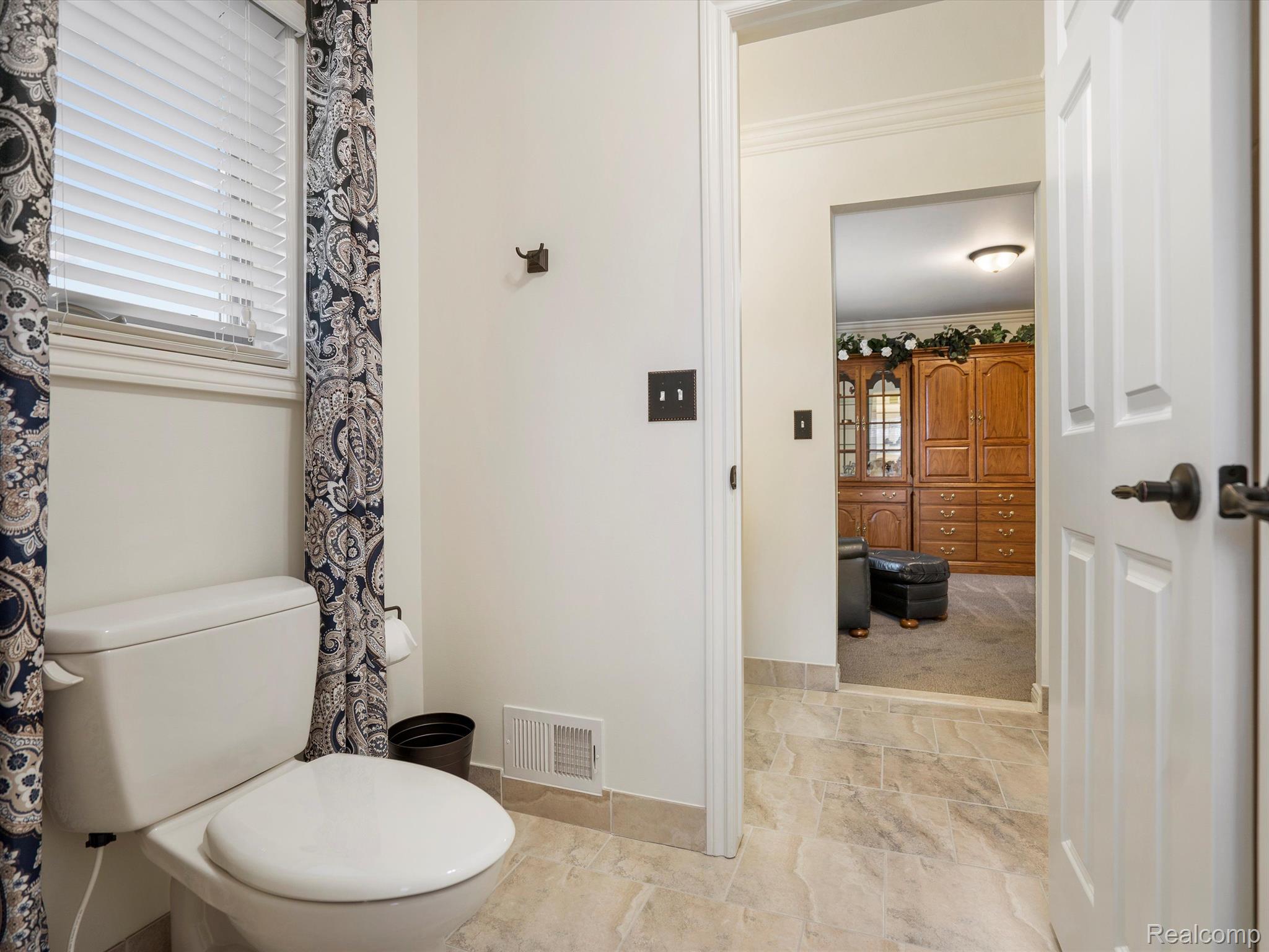 2071 CARRIER Court