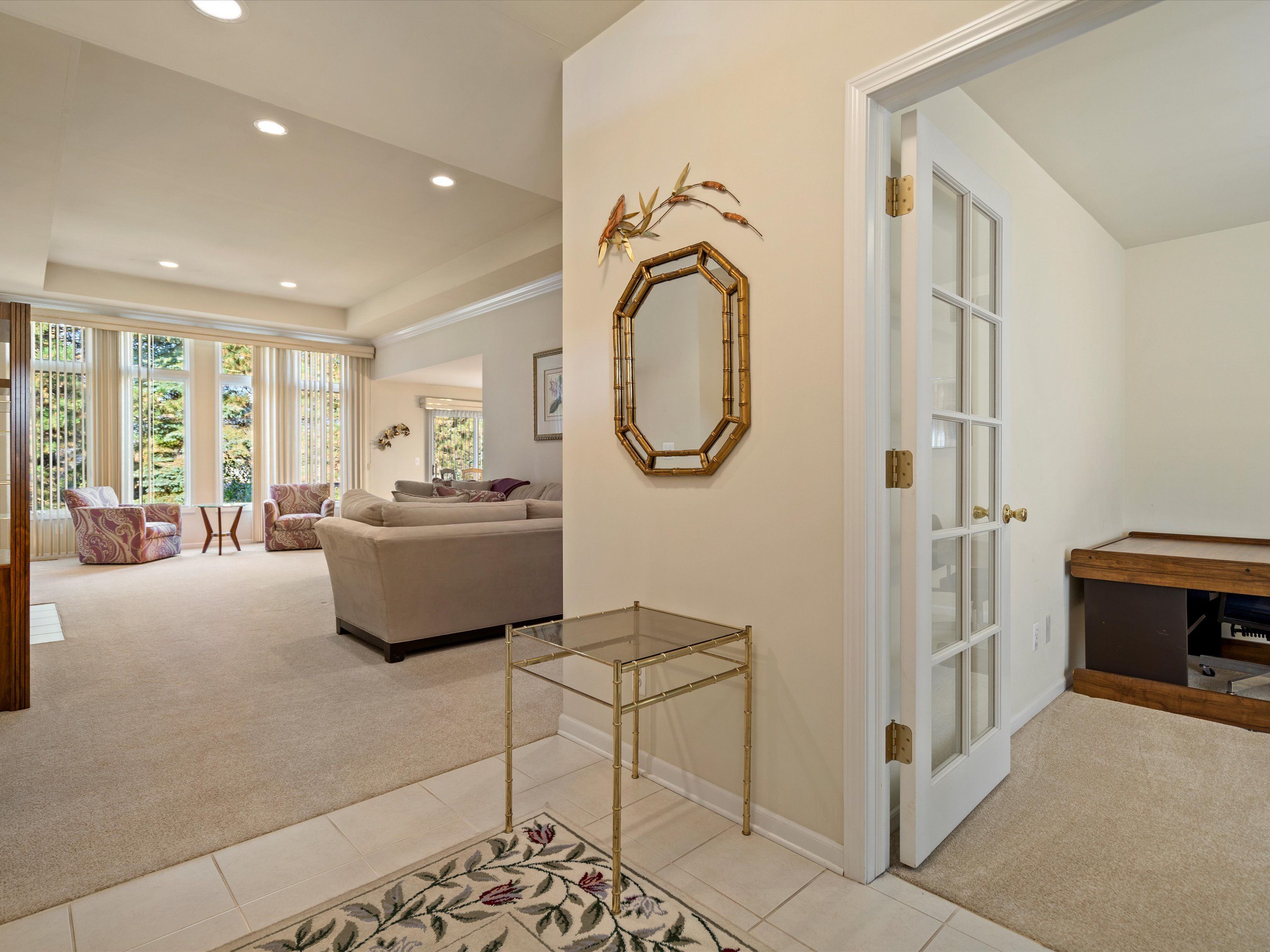 2057 STREAMWOOD Lane
