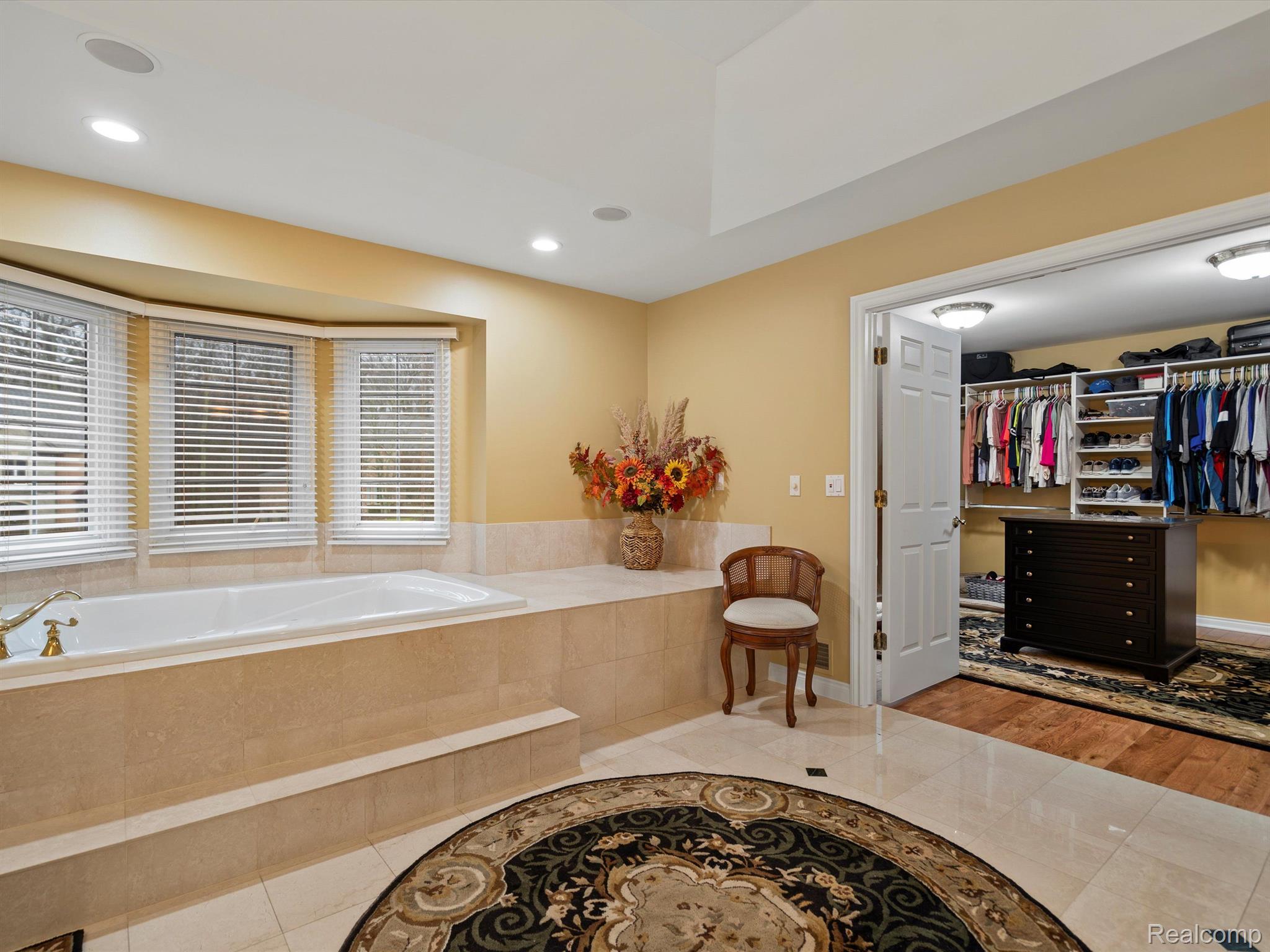1590 SCENIC HOLLOW Drive