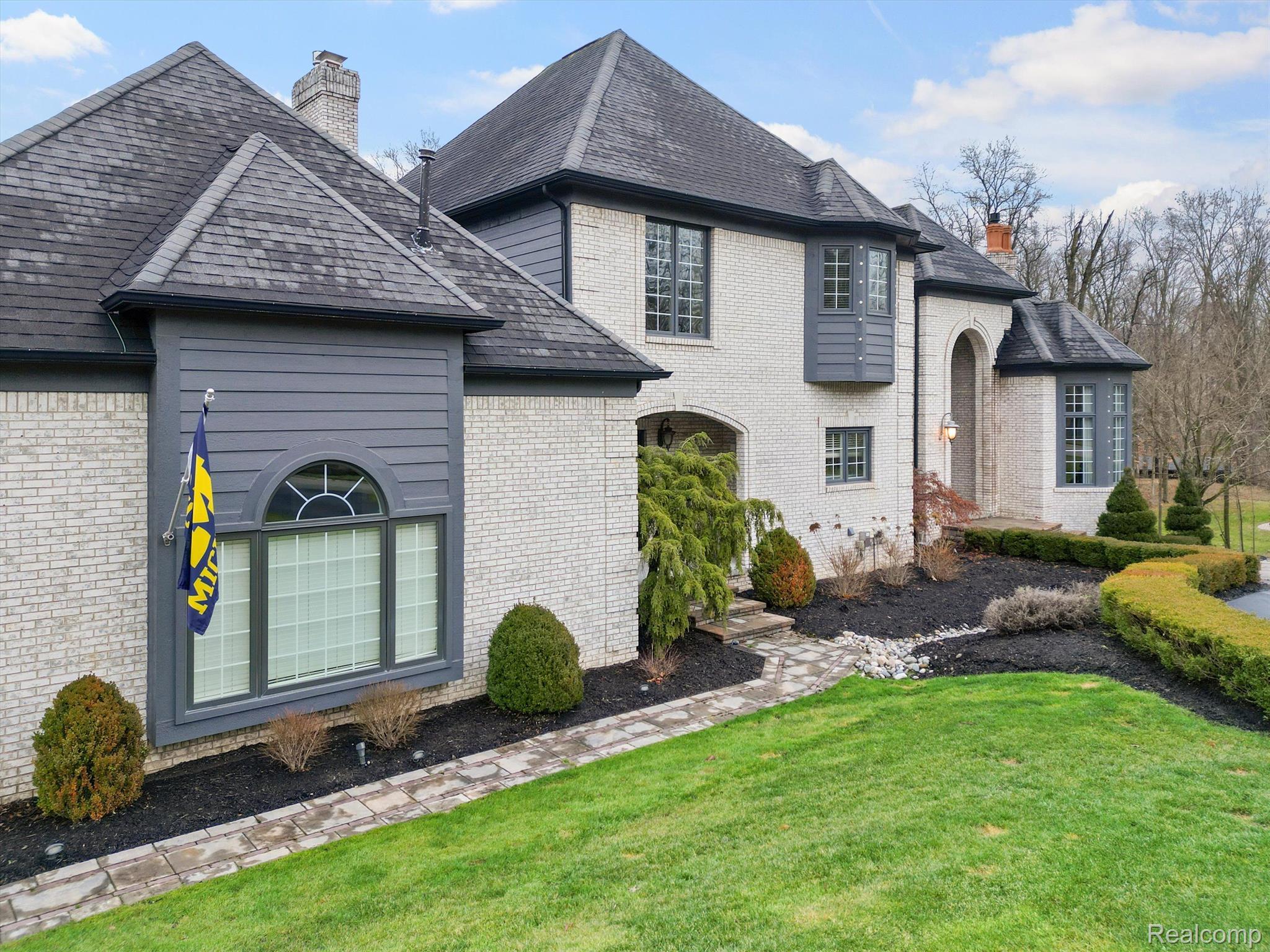 1590 SCENIC HOLLOW Drive