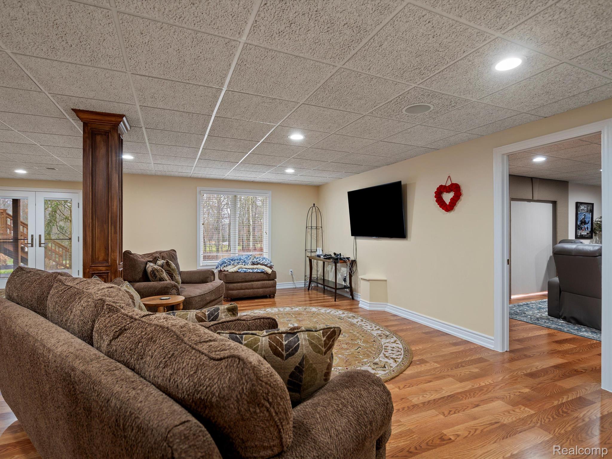 1590 SCENIC HOLLOW Drive