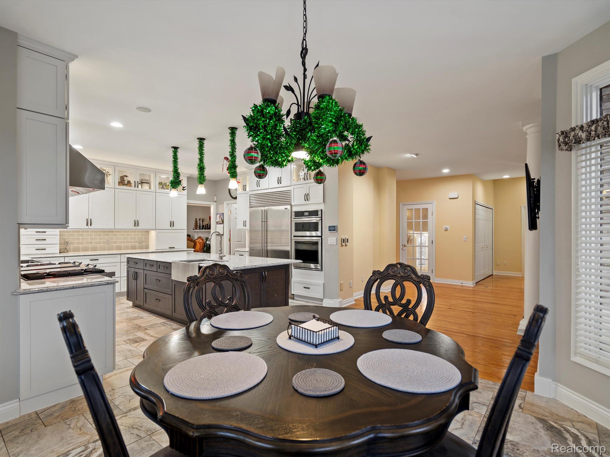 1590 SCENIC HOLLOW Drive