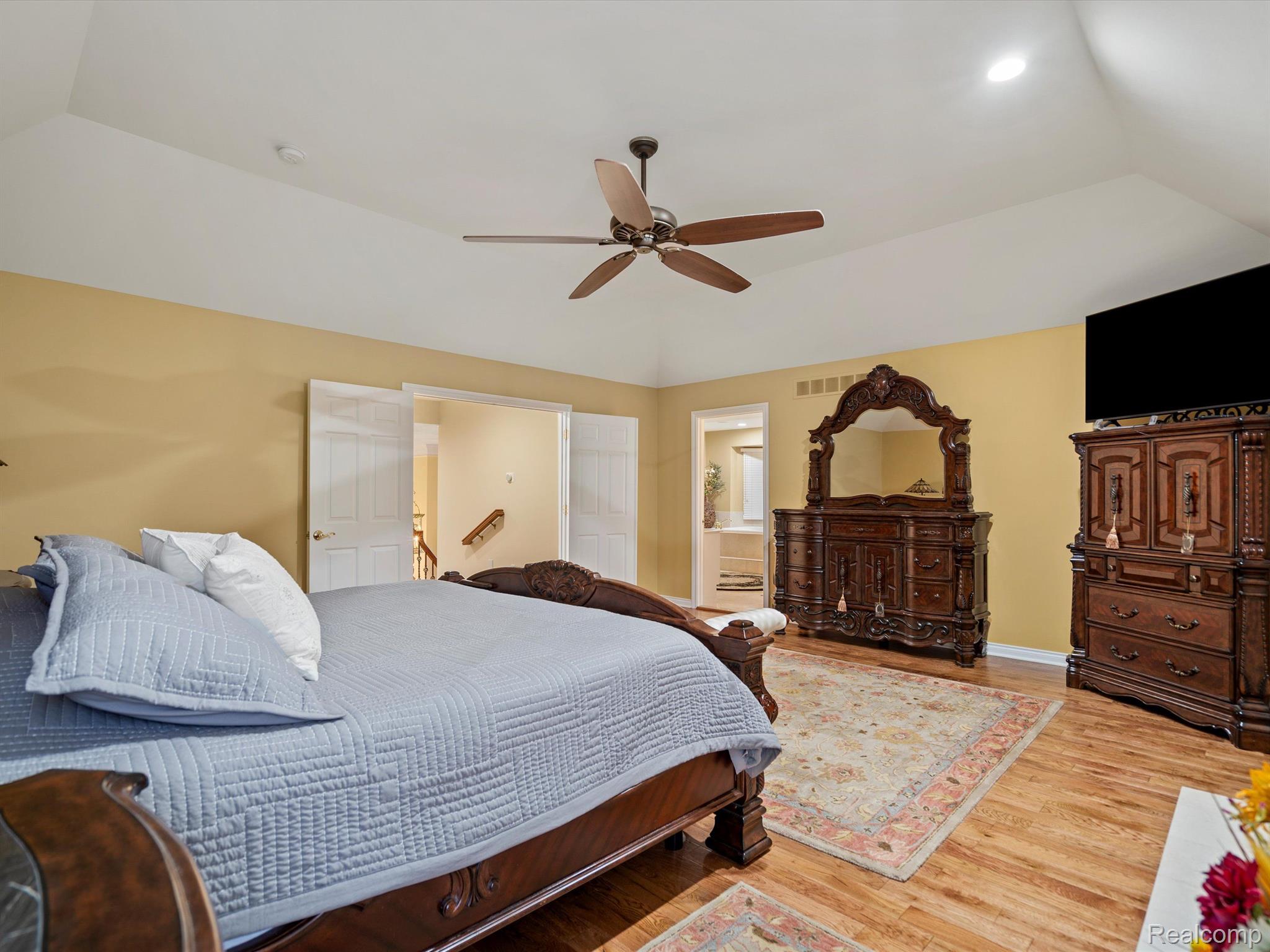 1590 SCENIC HOLLOW Drive