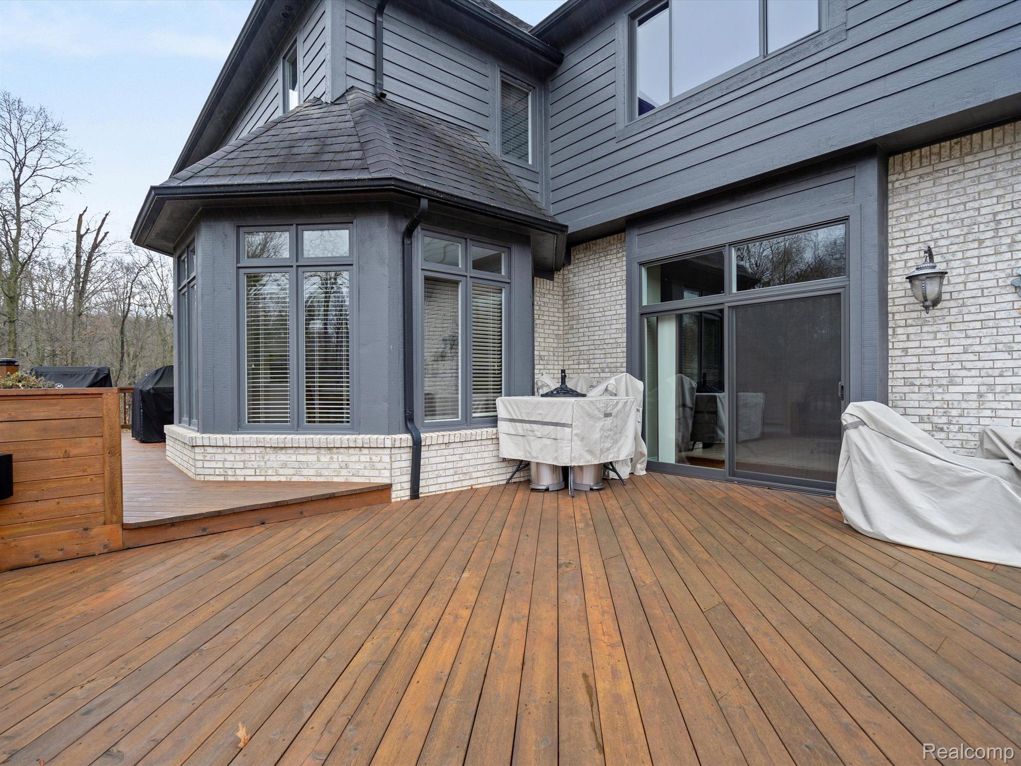 1590 SCENIC HOLLOW Drive