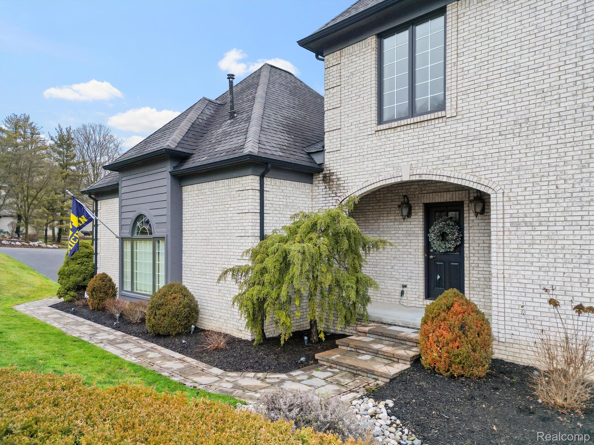1590 SCENIC HOLLOW Drive