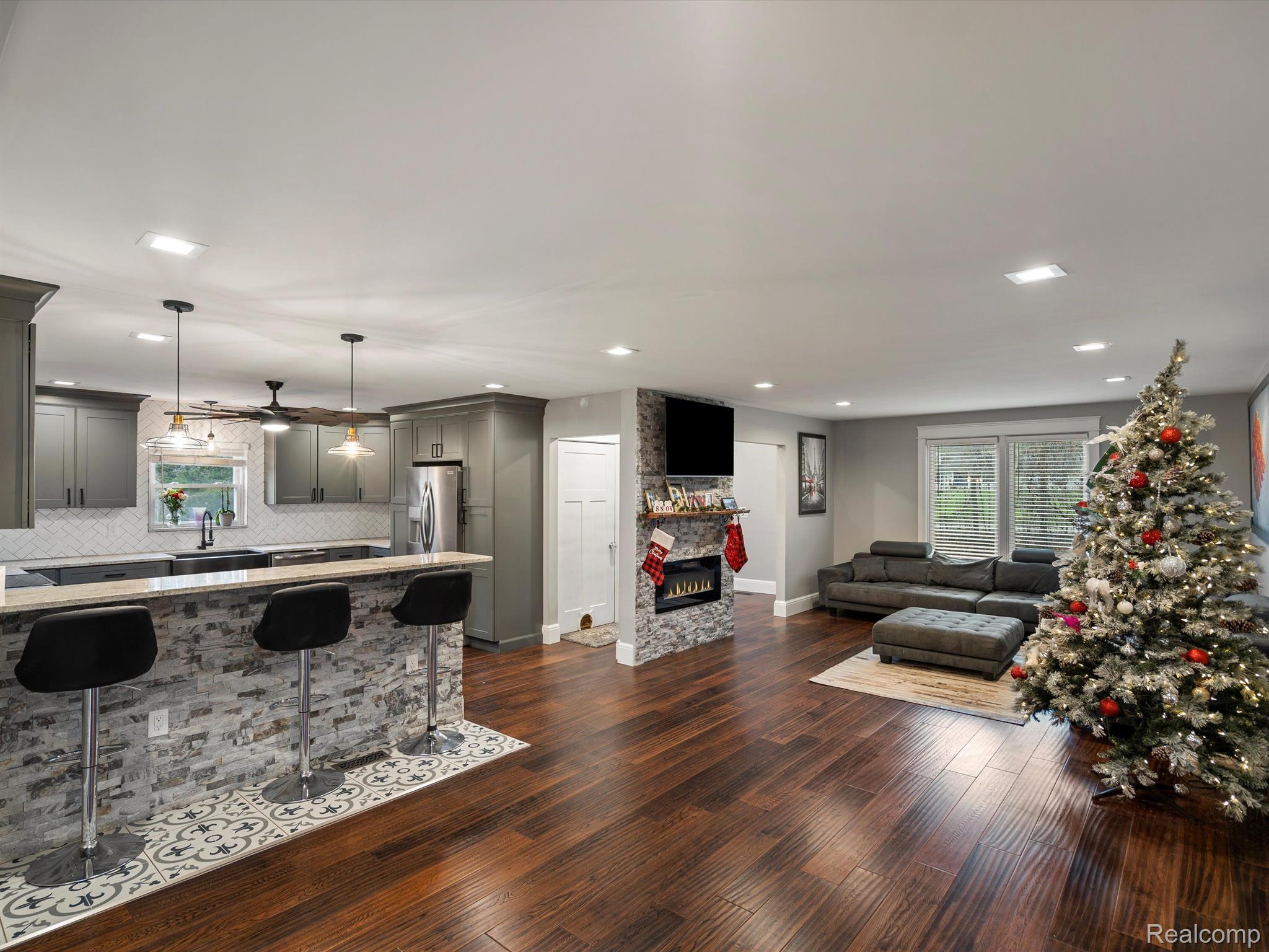 1895 BIRD Road