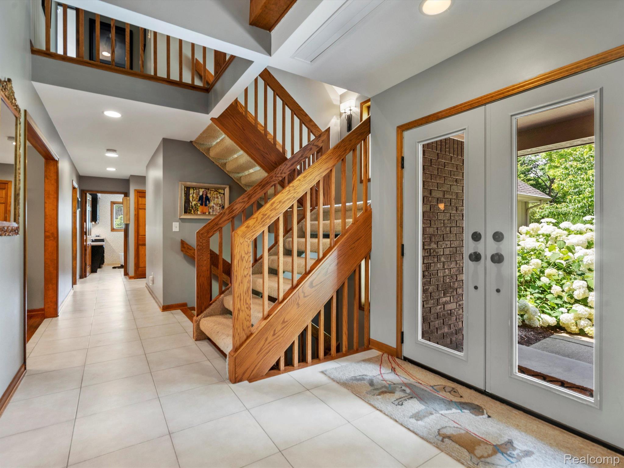 1071 WOODBRIDGE Lane