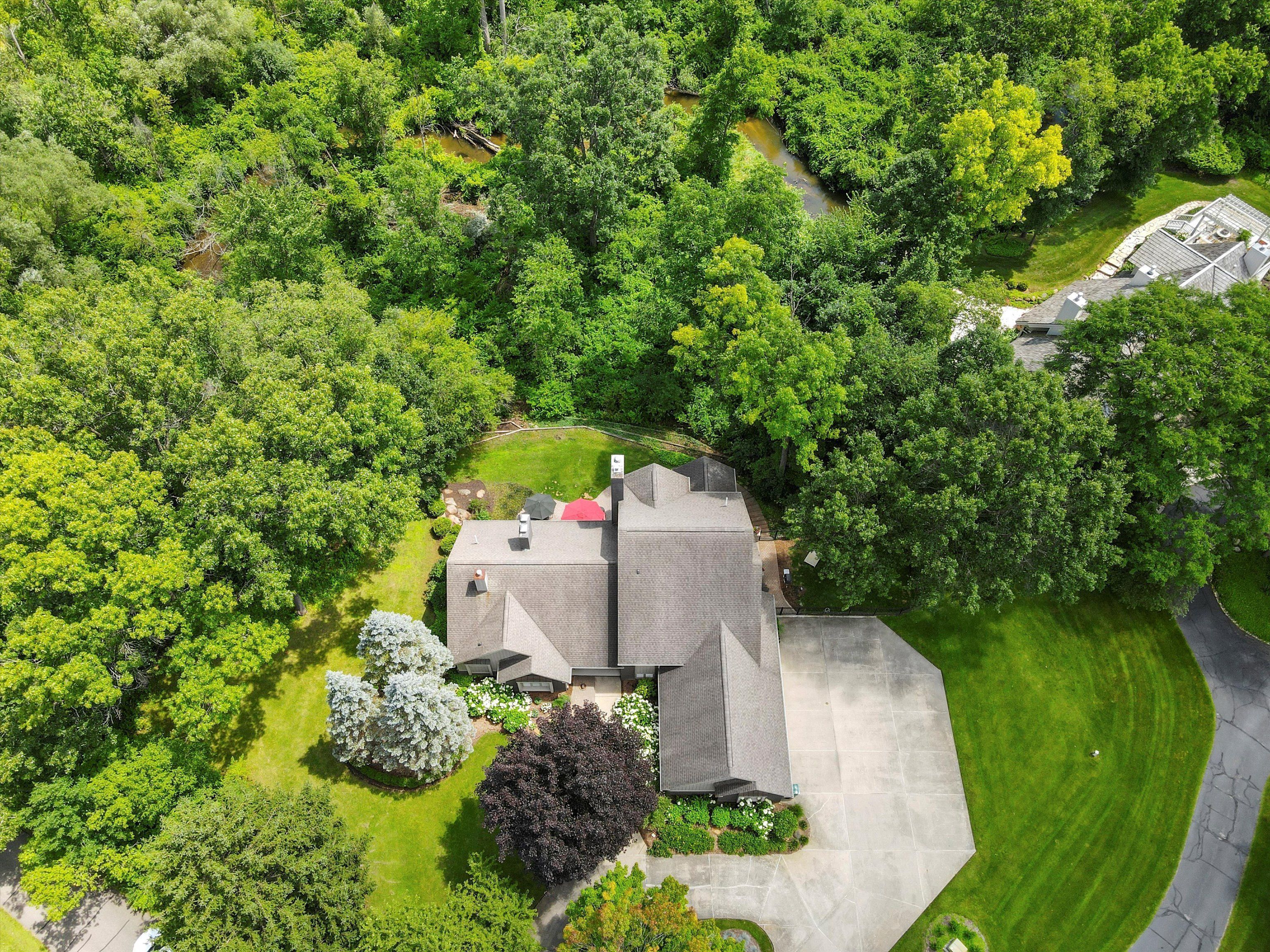 1071 WOODBRIDGE Lane