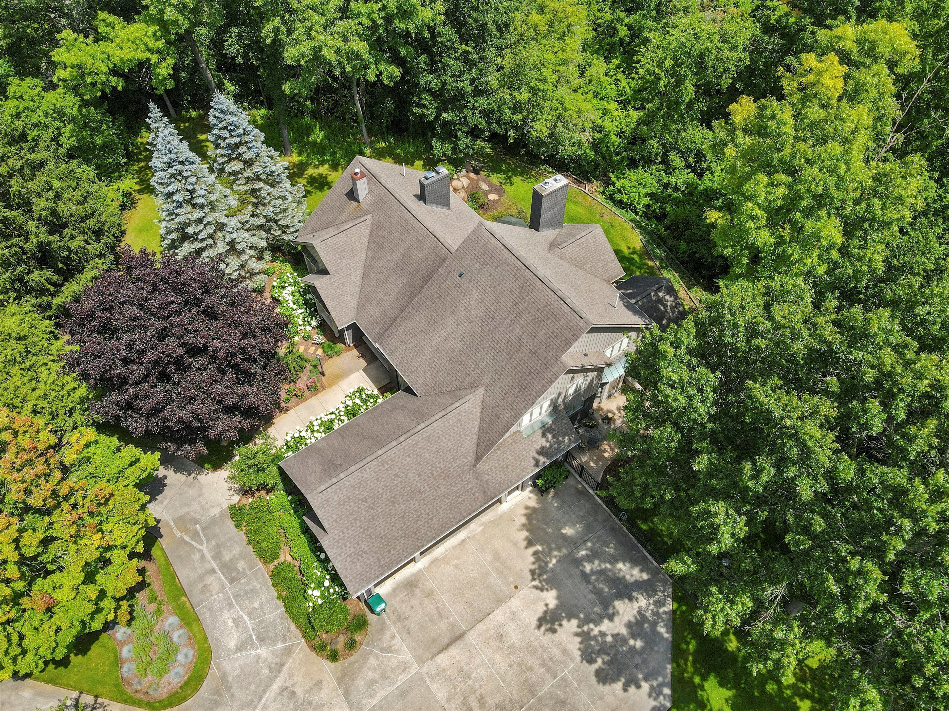 1071 WOODBRIDGE Lane